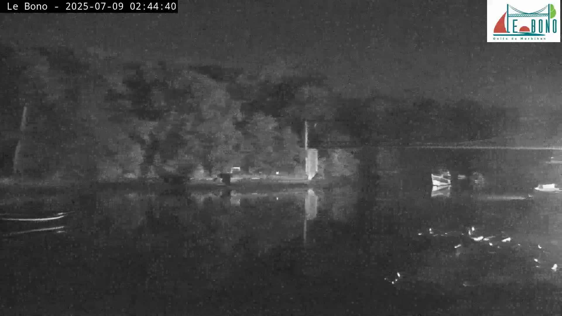Riviere du Bono River & Le Bono Pont Joseph Le Brix (Pont Joseph Bridge) Live Cam - Vannes, Morbihan, Bretagne. France