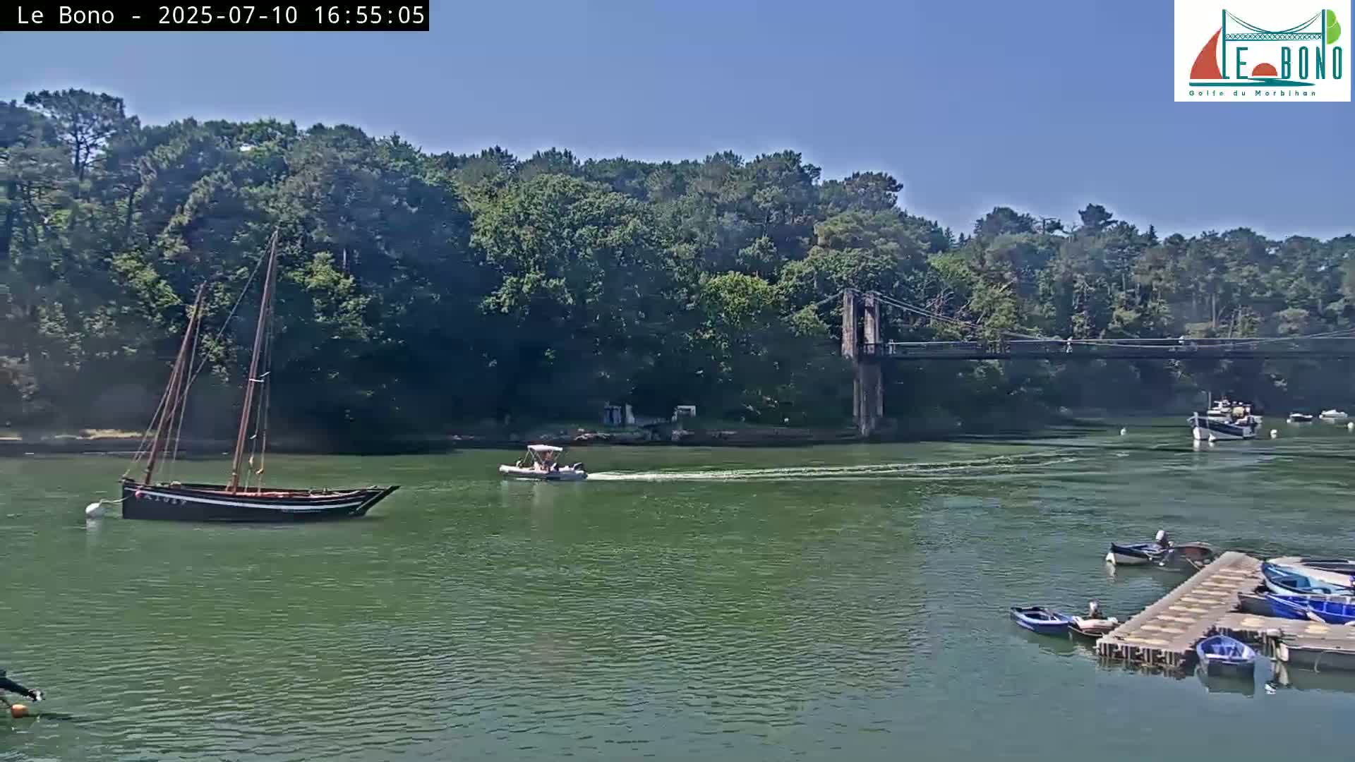 Riviere du Bono River & Le Bono Pont Joseph Le Brix (Pont Joseph Bridge) Live Cam - Vannes, Morbihan, Bretagne. France