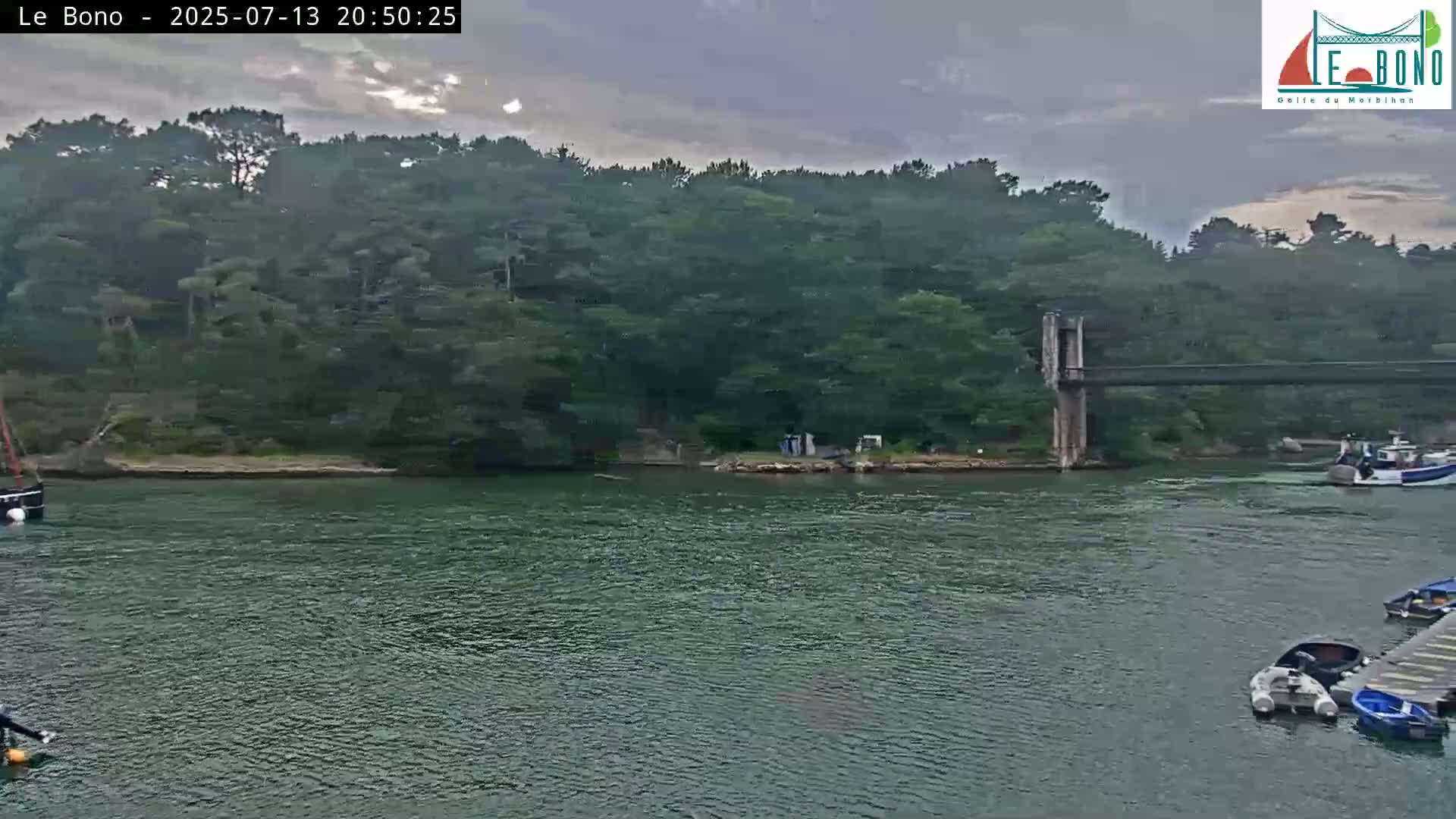 Riviere du Bono River & Le Bono Pont Joseph Le Brix (Pont Joseph Bridge) Live Cam - Vannes, Morbihan, Bretagne. France