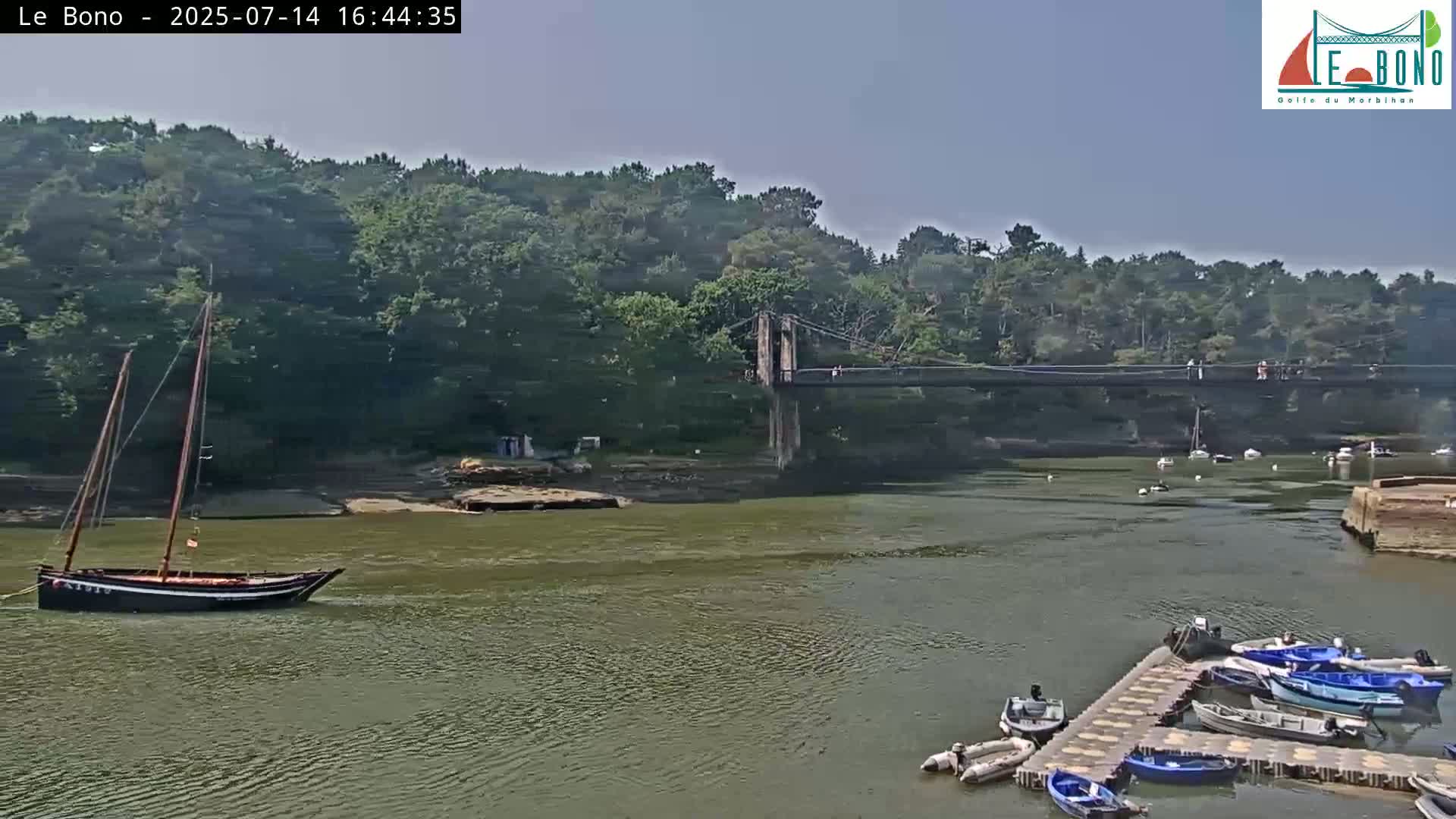 Riviere du Bono River & Le Bono Pont Joseph Le Brix (Pont Joseph Bridge) Live Cam - Vannes, Morbihan, Bretagne. France