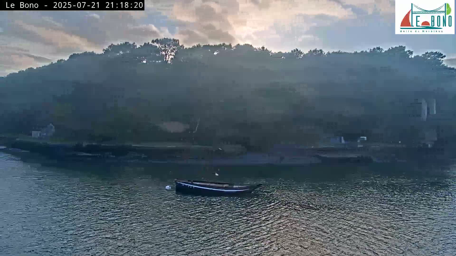 Riviere du Bono River & Le Bono Pont Joseph Le Brix (Pont Joseph Bridge) Live Cam - Vannes, Morbihan, Bretagne. France