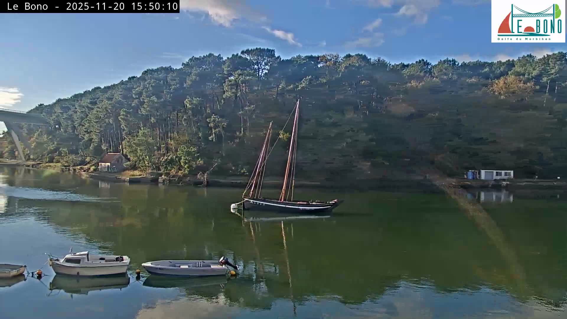 Riviere du Bono River & Le Bono Pont Joseph Le Brix (Pont Joseph Bridge) Live Cam - Vannes, Morbihan, Bretagne. France