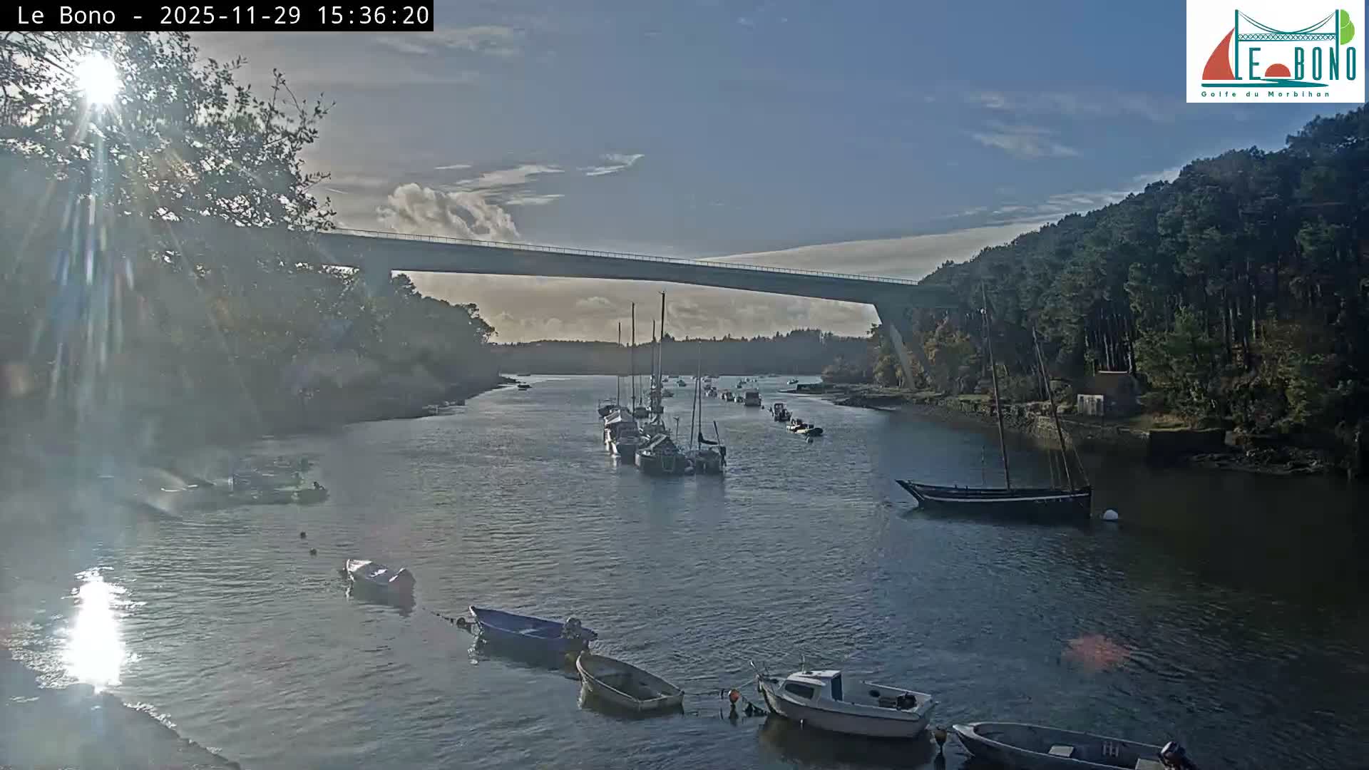 Riviere du Bono River & Le Bono Pont Joseph Le Brix (Pont Joseph Bridge) Live Cam - Vannes, Morbihan, Bretagne. France