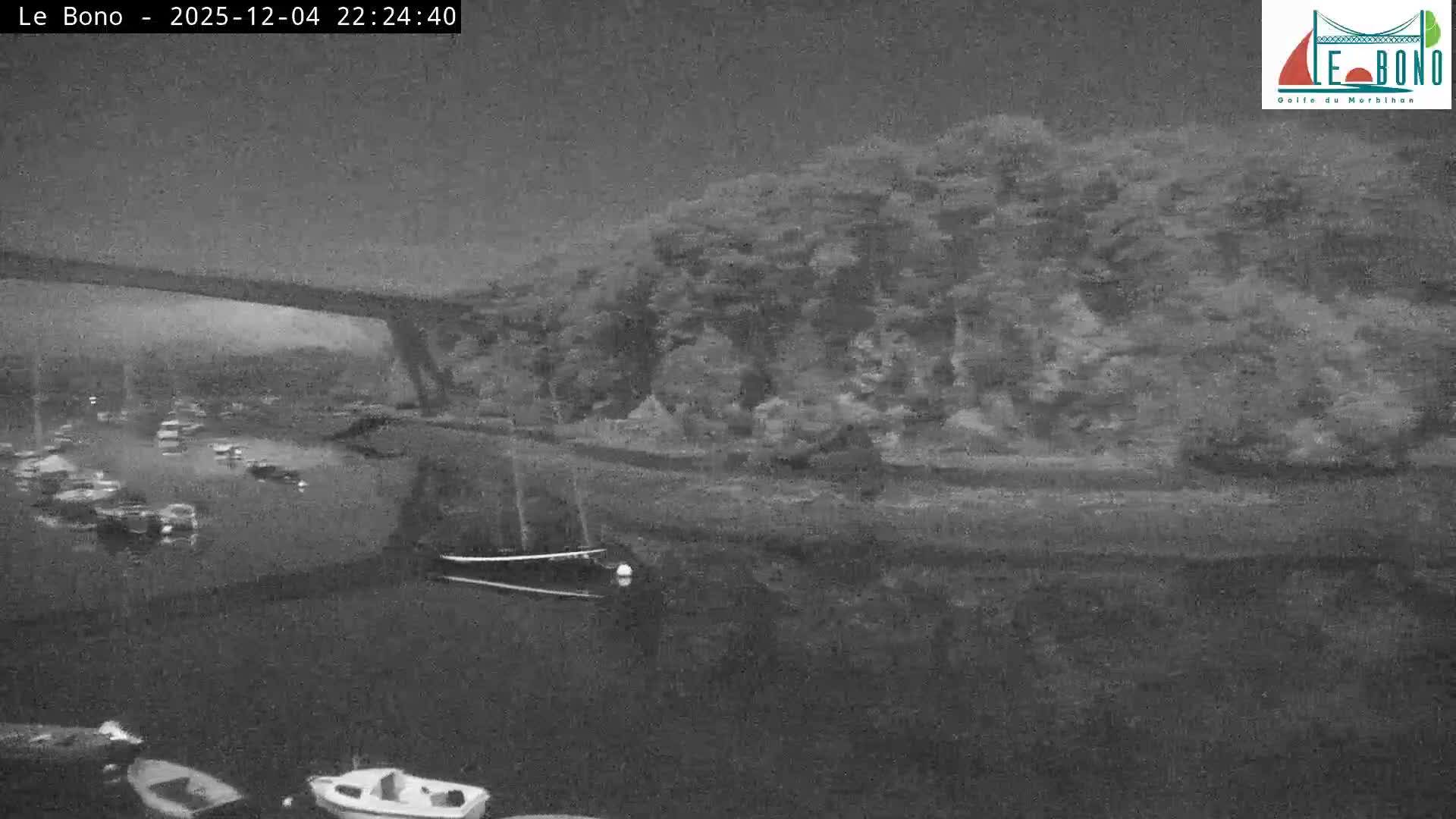 Riviere du Bono River & Le Bono Pont Joseph Le Brix (Pont Joseph Bridge) Live Cam - Vannes, Morbihan, Bretagne. France