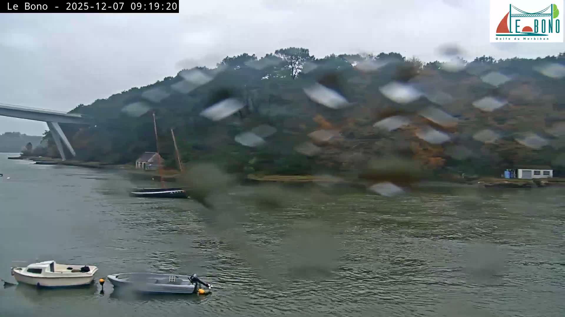 Riviere du Bono River & Le Bono Pont Joseph Le Brix (Pont Joseph Bridge) Live Cam - Vannes, Morbihan, Bretagne. France