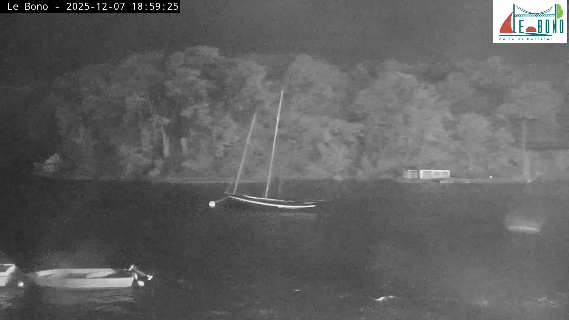 Riviere du Bono River & Le Bono Pont Joseph Le Brix (Pont Joseph Bridge) Live Cam - Vannes, Morbihan, Bretagne. France