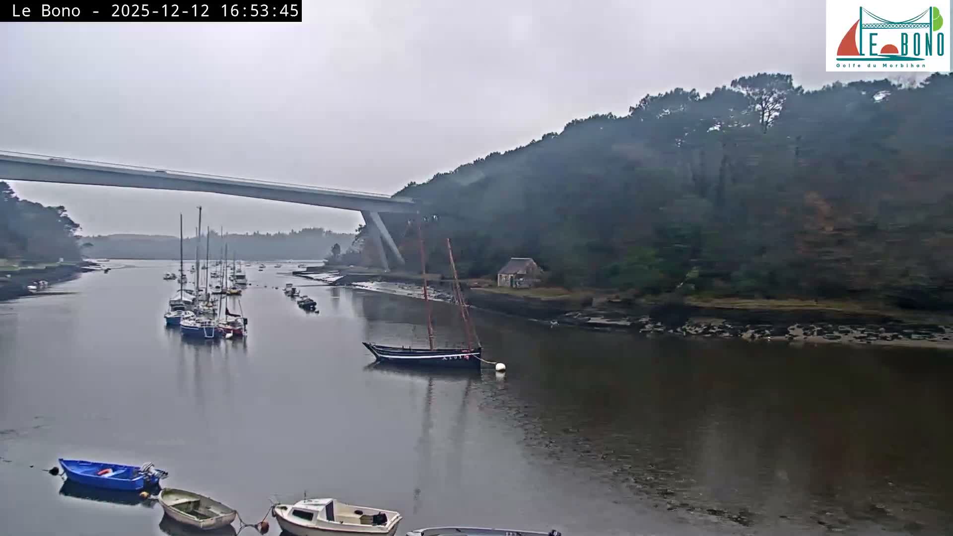 Riviere du Bono River & Le Bono Pont Joseph Le Brix (Pont Joseph Bridge) Live Cam - Vannes, Morbihan, Bretagne. France