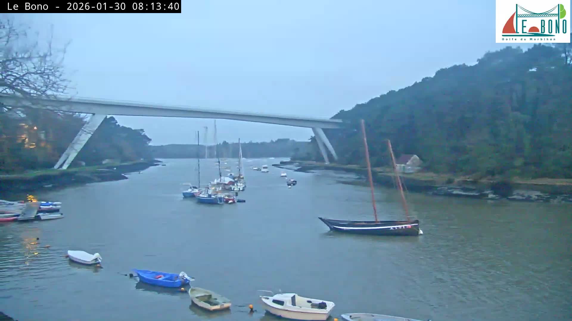 Riviere du Bono River & Le Bono Pont Joseph Le Brix (Pont Joseph Bridge) Live Cam - Vannes, Morbihan, Bretagne. France
