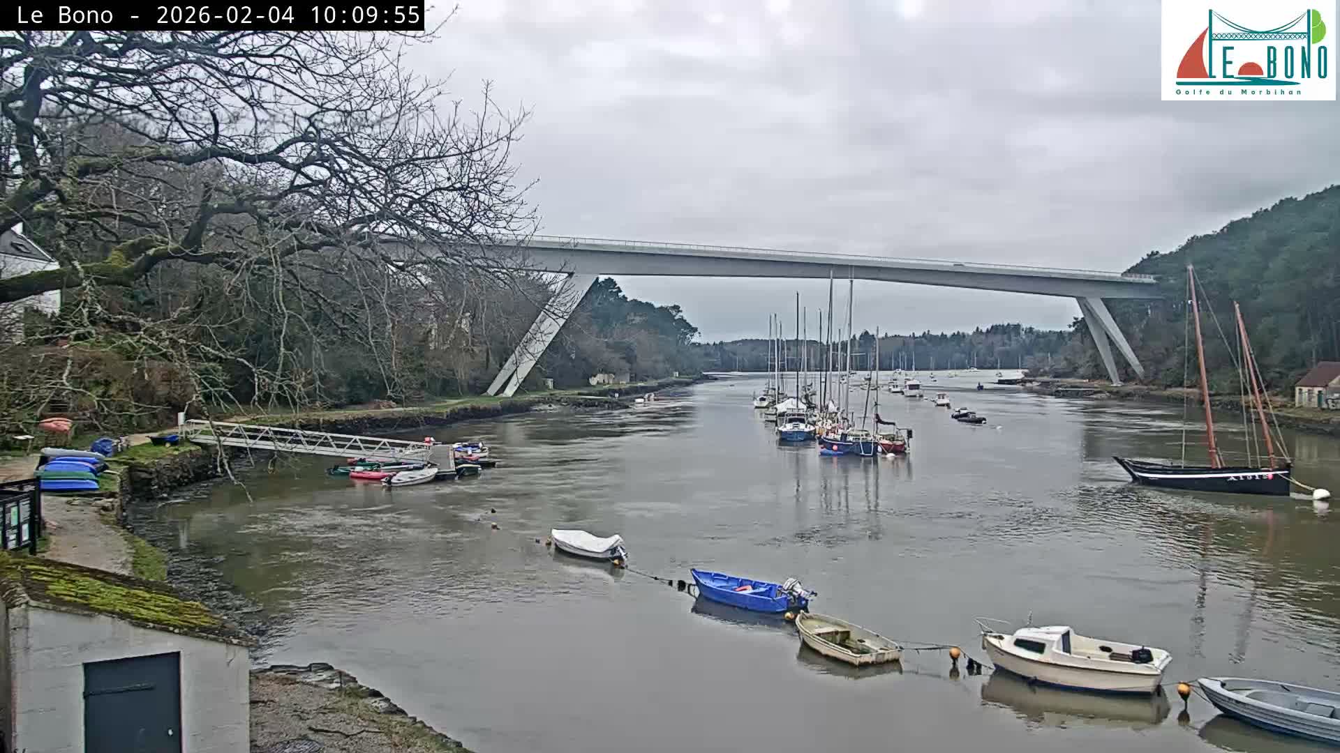 Riviere du Bono River & Le Bono Pont Joseph Le Brix (Pont Joseph Bridge) Live Cam - Vannes, Morbihan, Bretagne. France