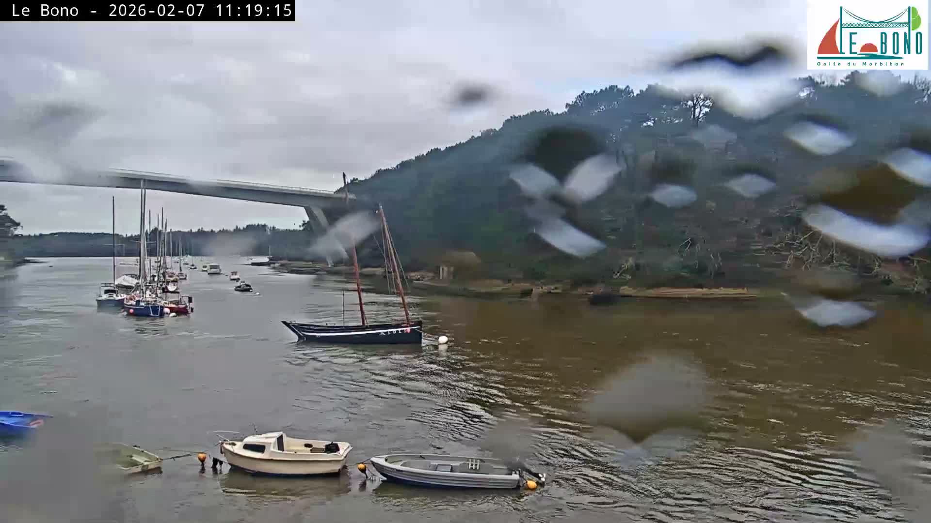 Riviere du Bono River & Le Bono Pont Joseph Le Brix (Pont Joseph Bridge) Live Cam - Vannes, Morbihan, Bretagne. France