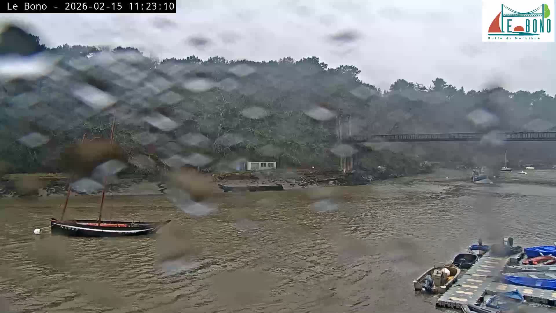 Riviere du Bono River & Le Bono Pont Joseph Le Brix (Pont Joseph Bridge) Live Cam - Vannes, Morbihan, Bretagne. France