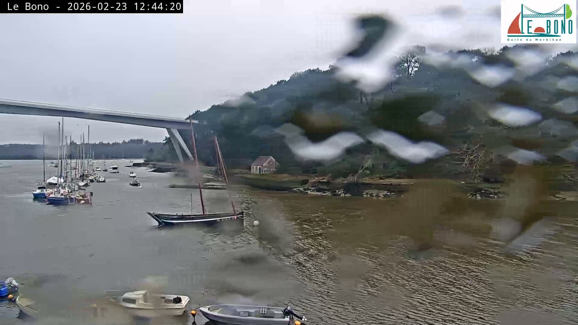 Riviere du Bono River & Le Bono Pont Joseph Le Brix (Pont Joseph Bridge) Live Cam - Vannes, Morbihan, Bretagne. France