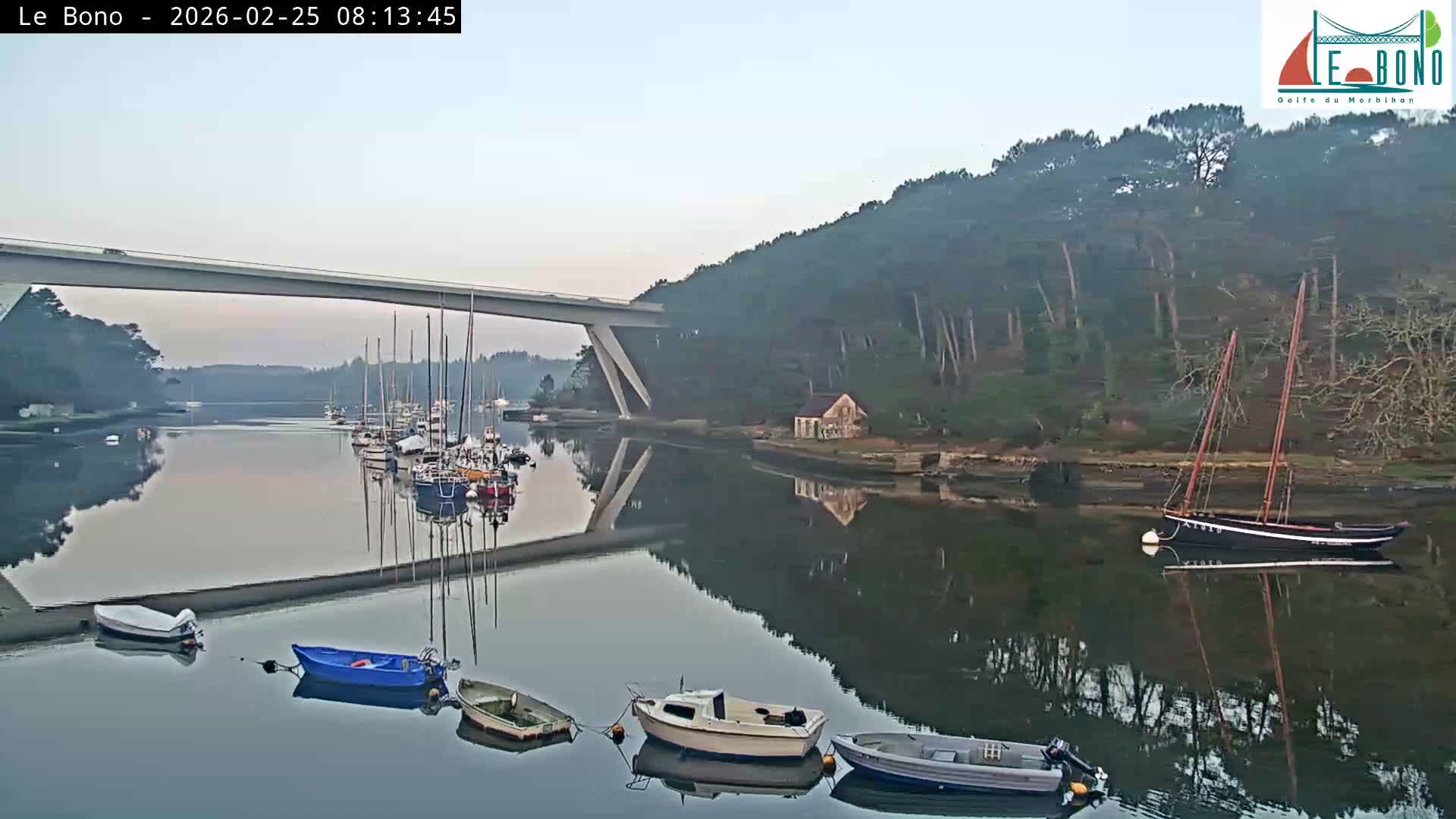 Riviere du Bono River & Le Bono Pont Joseph Le Brix (Pont Joseph Bridge) Live Cam - Vannes, Morbihan, Bretagne. France