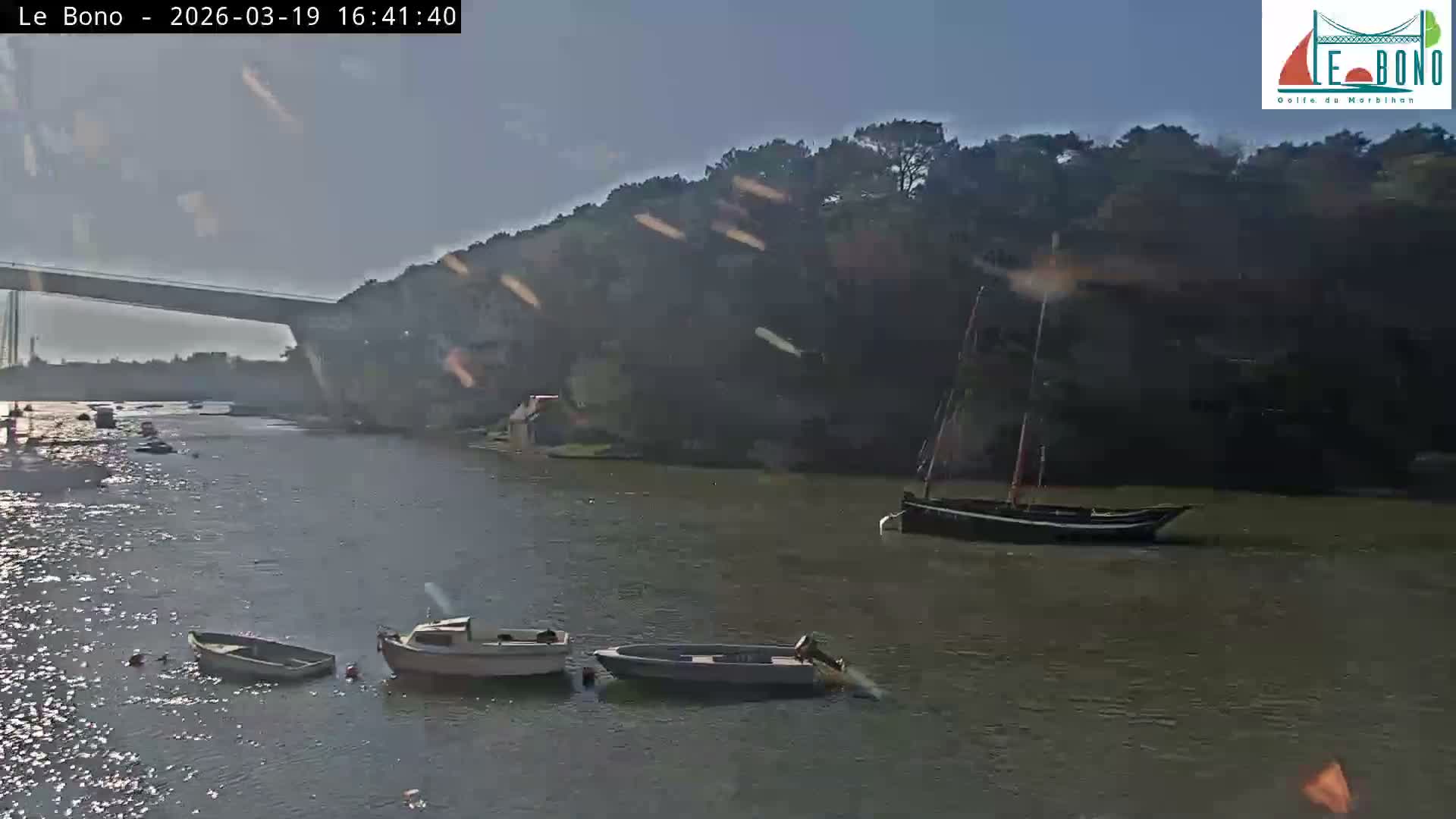 Riviere du Bono River & Le Bono Pont Joseph Le Brix (Pont Joseph Bridge) Live Cam - Vannes, Morbihan, Bretagne. France