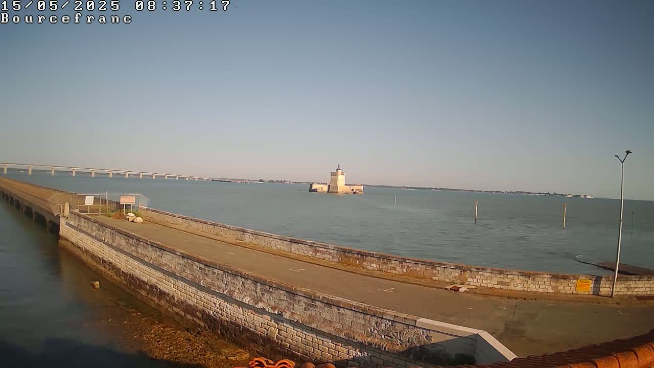 Bourcefranc-Le-Chaups Port & Fort Louvois Fortress Live Cam - Rochefort, Charente-Maritime, Nouvelle-Aquitaine, France
