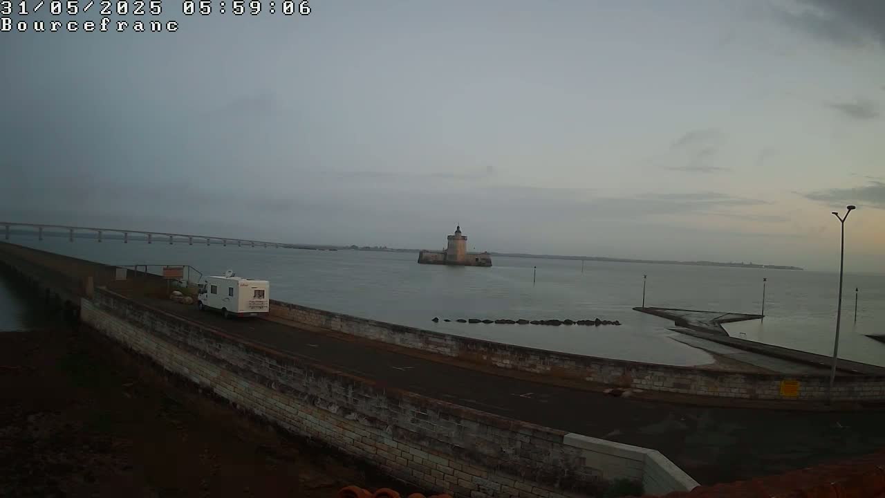 Bourcefranc-Le-Chaups Port & Fort Louvois Fortress Live Cam - Rochefort, Charente-Maritime, Nouvelle-Aquitaine, France