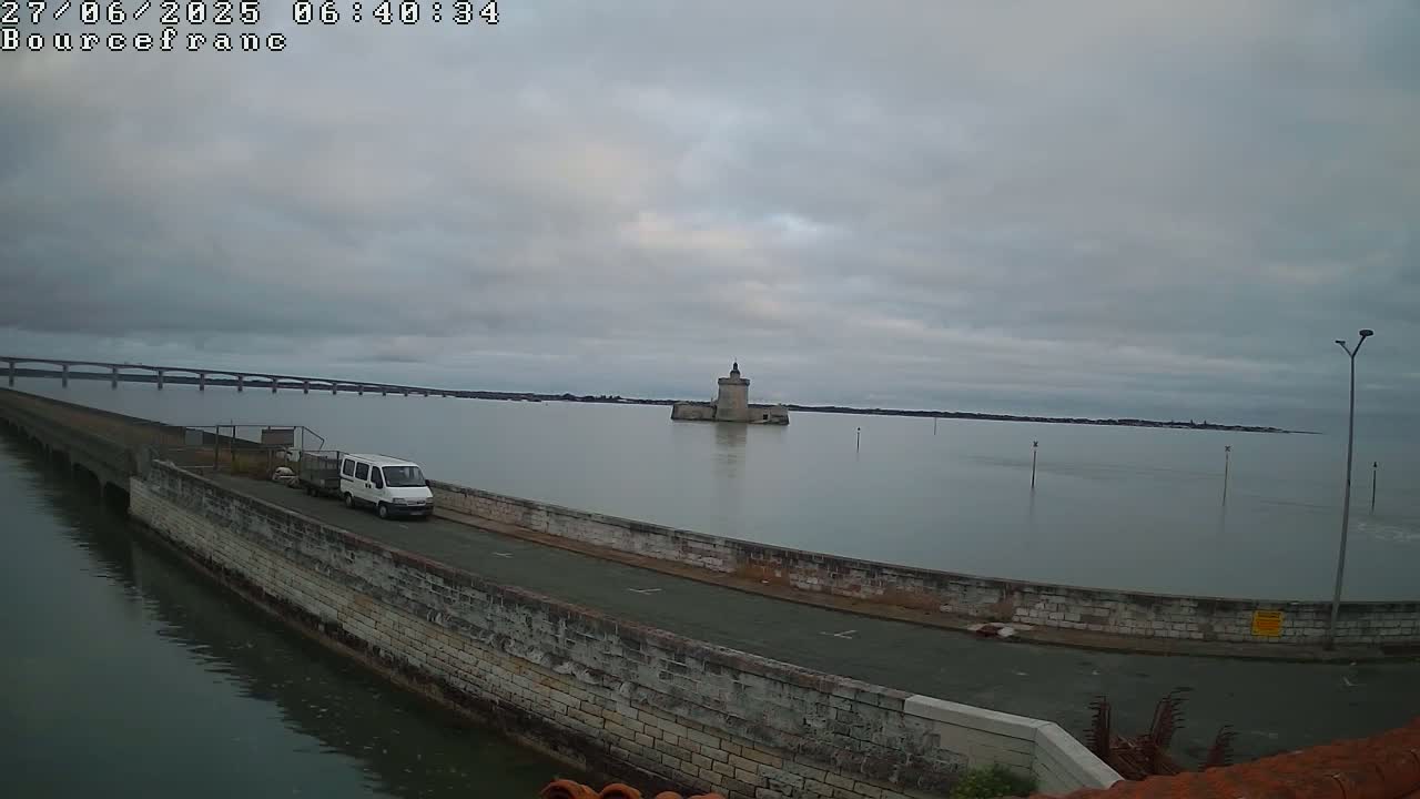 Bourcefranc-Le-Chaups Port & Fort Louvois Fortress Live Cam - Rochefort, Charente-Maritime, Nouvelle-Aquitaine, France