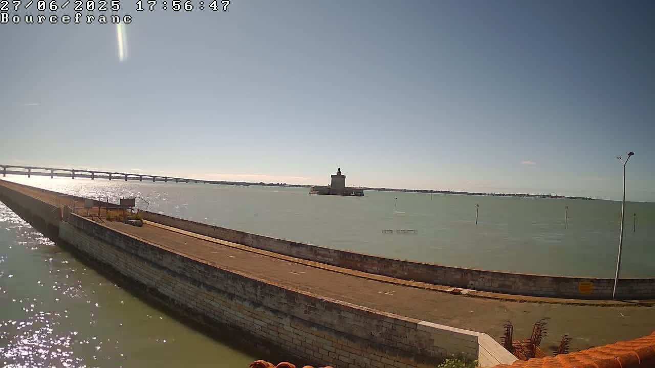 Bourcefranc-Le-Chaups Port & Fort Louvois Fortress Live Cam - Rochefort, Charente-Maritime, Nouvelle-Aquitaine, France