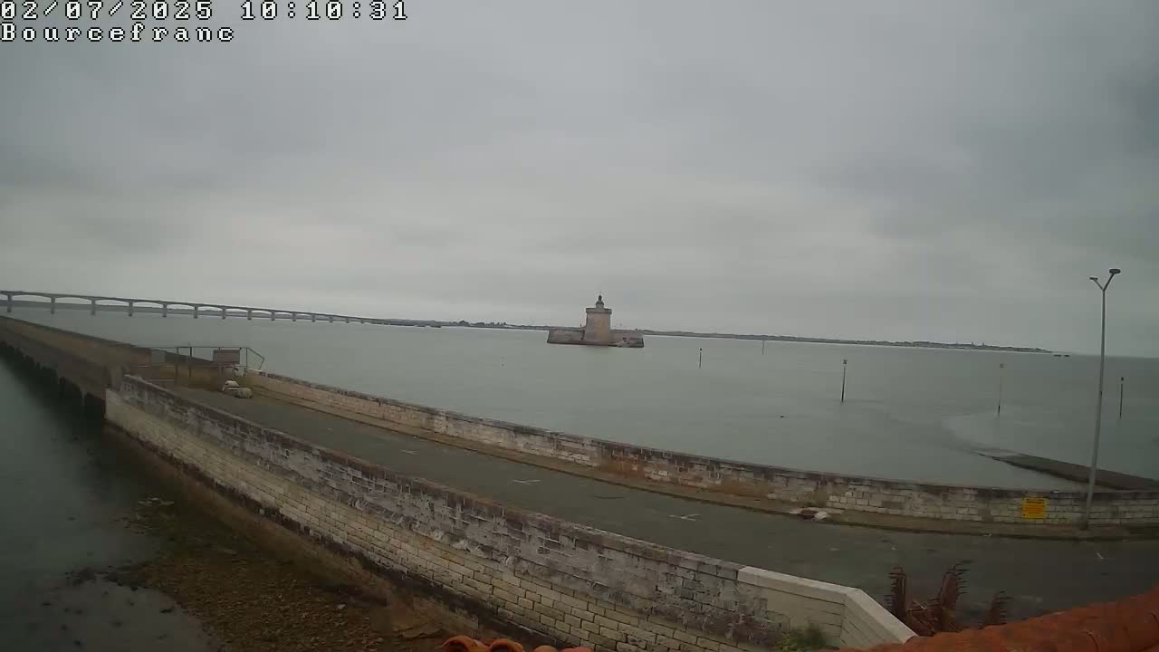 Bourcefranc-Le-Chaups Port & Fort Louvois Fortress Live Cam - Rochefort, Charente-Maritime, Nouvelle-Aquitaine, France