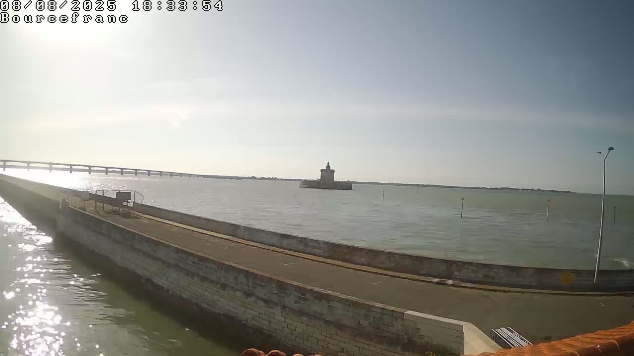 Bourcefranc-Le-Chaups Port & Fort Louvois Fortress Live Cam - Rochefort, Charente-Maritime, Nouvelle-Aquitaine, France