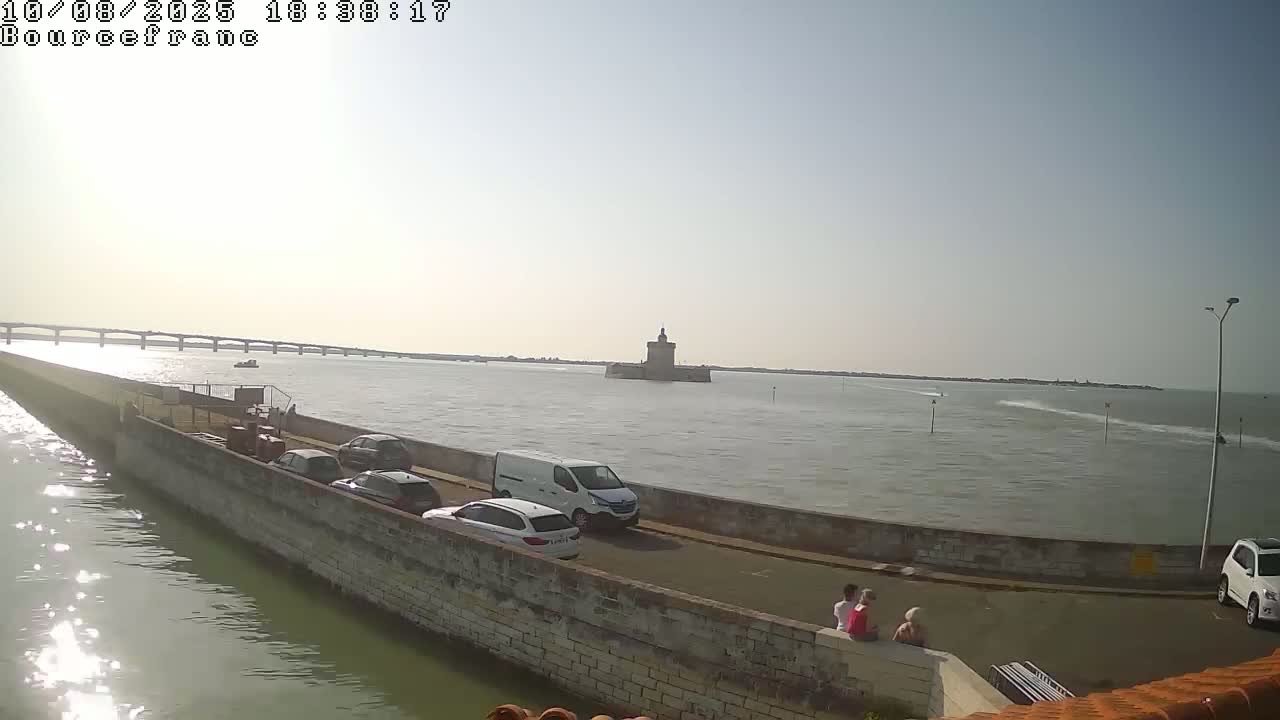 Bourcefranc-Le-Chaups Port & Fort Louvois Fortress Live Cam - Rochefort, Charente-Maritime, Nouvelle-Aquitaine, France