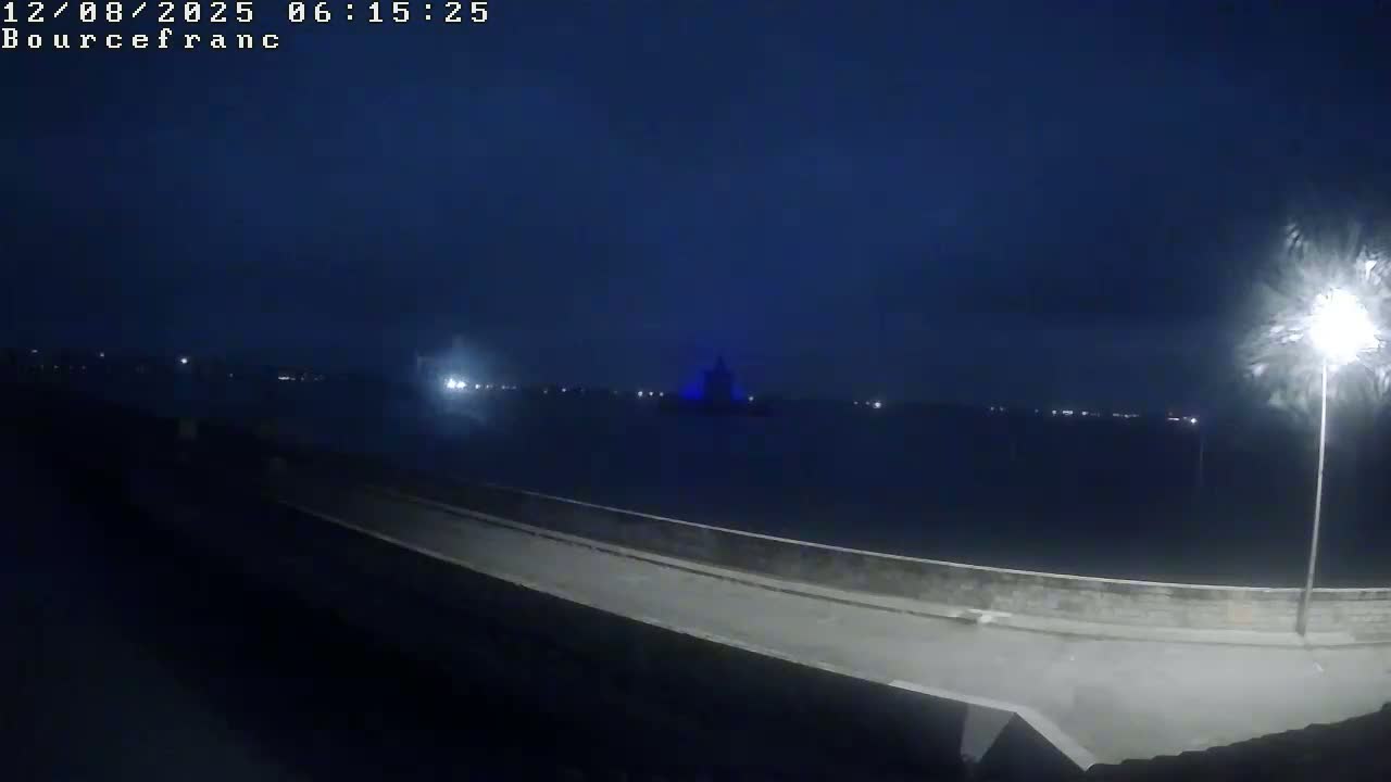 Bourcefranc-Le-Chaups Port & Fort Louvois Fortress Live Cam - Rochefort, Charente-Maritime, Nouvelle-Aquitaine, France