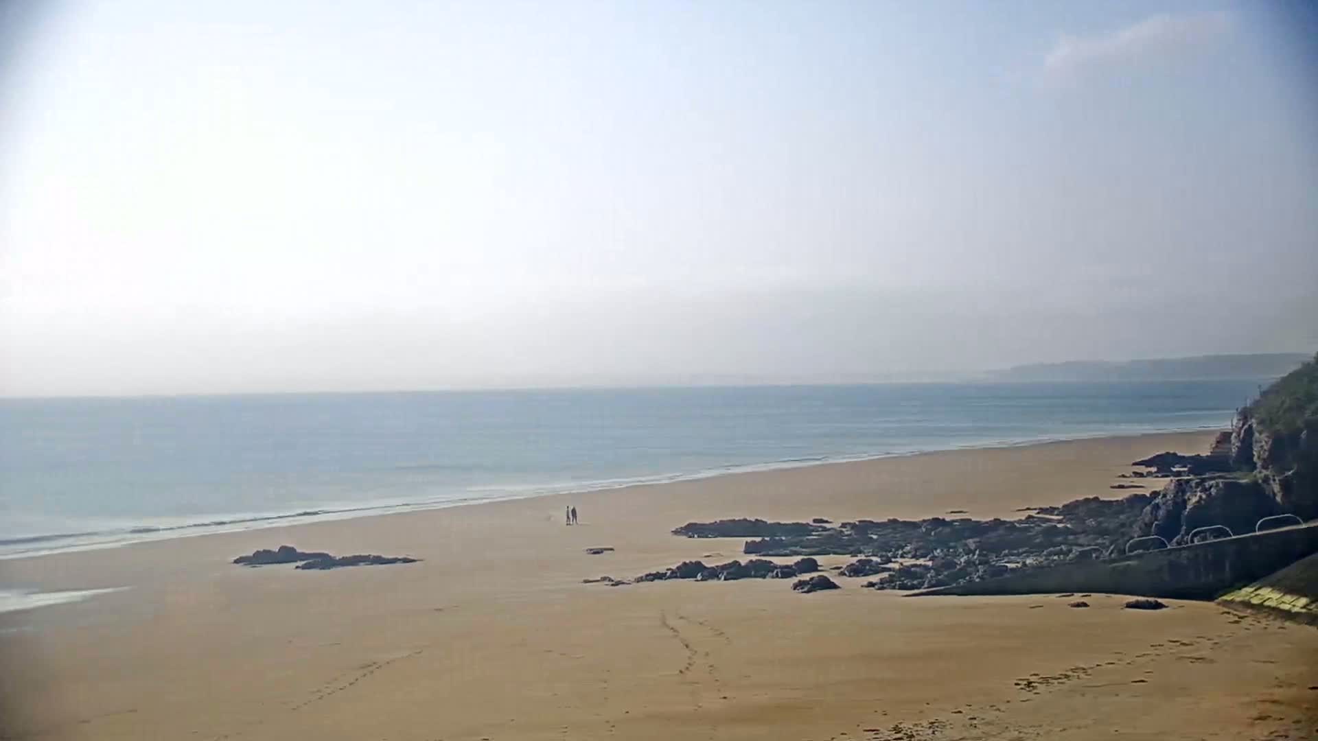 Etables-sur-Mer , Plage des Godelins Beach Live Cam - Saint-Brieuc, Cotes-d'Armor, Bretagne, france