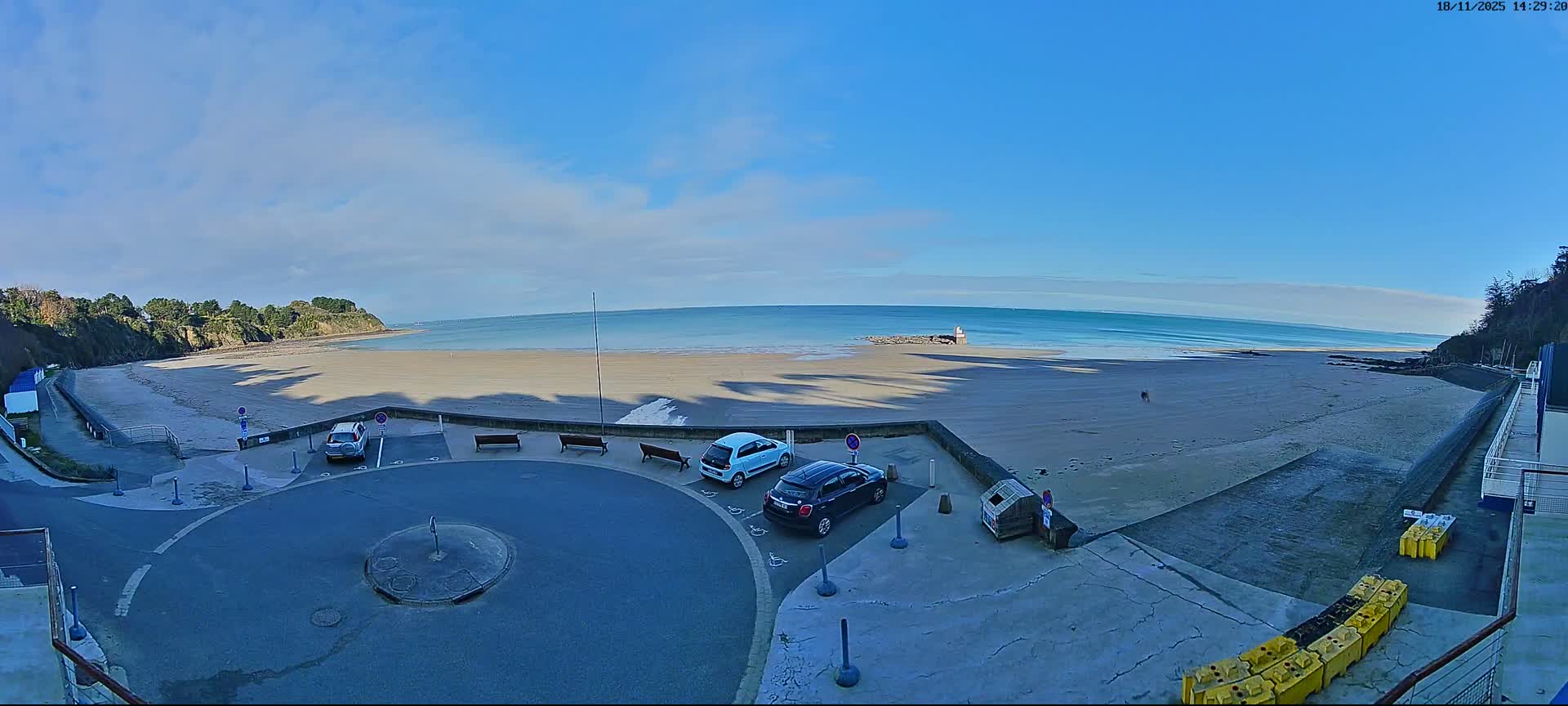 Etables-sur-Mer , Plage des Godelins Beach Live Cam - Saint-Brieuc, Cotes-d'Armor, Bretagne, france