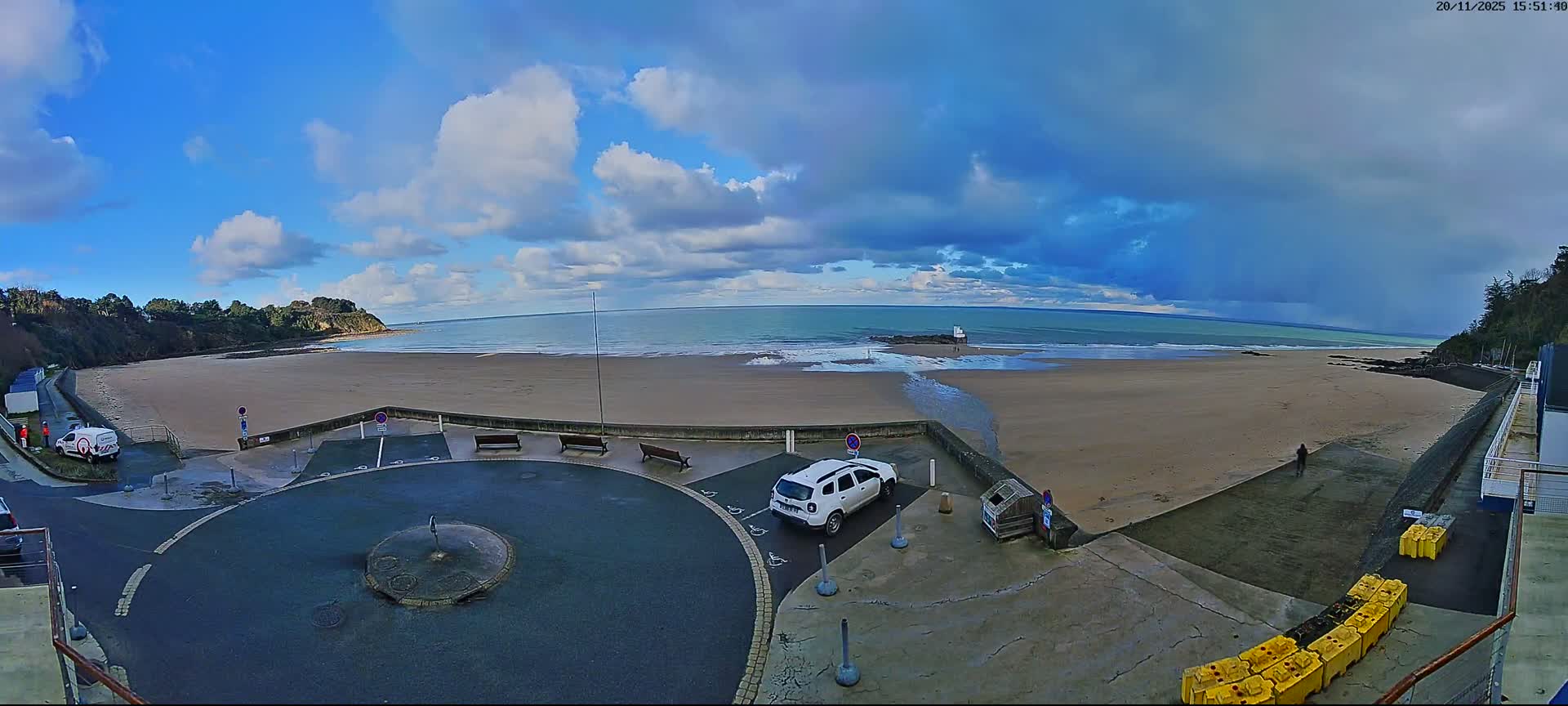 Etables-sur-Mer , Plage des Godelins Beach Live Cam - Saint-Brieuc, Cotes-d'Armor, Bretagne, france