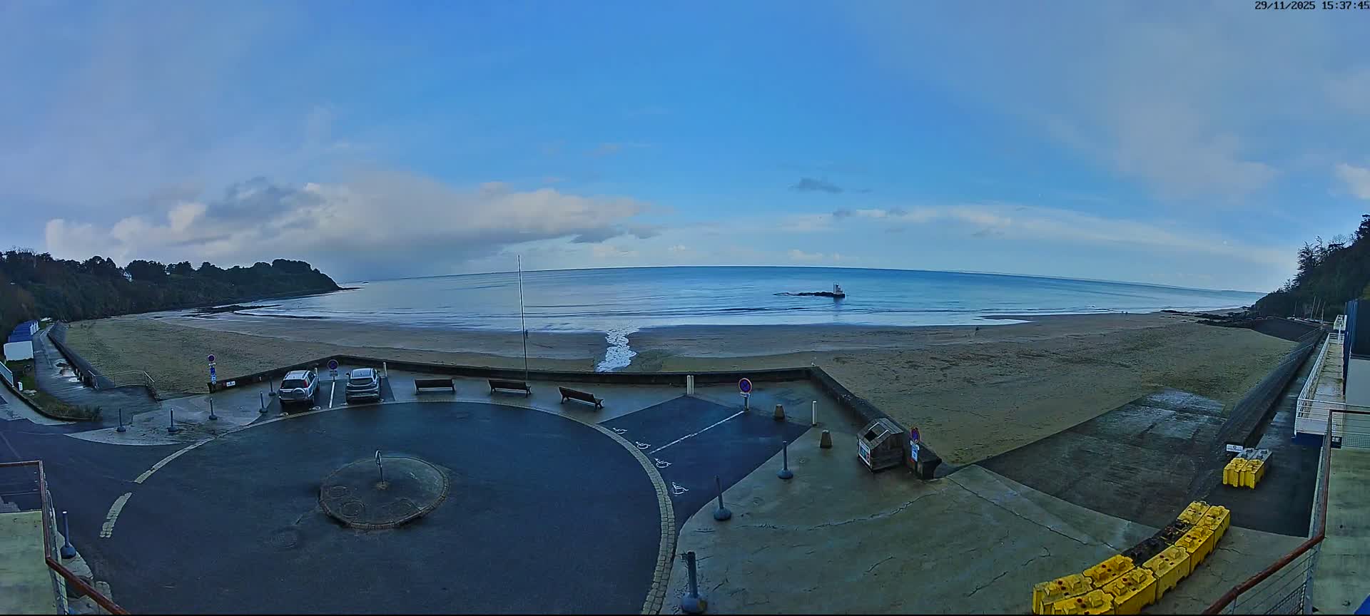 Etables-sur-Mer , Plage des Godelins Beach Live Cam - Saint-Brieuc, Cotes-d'Armor, Bretagne, france