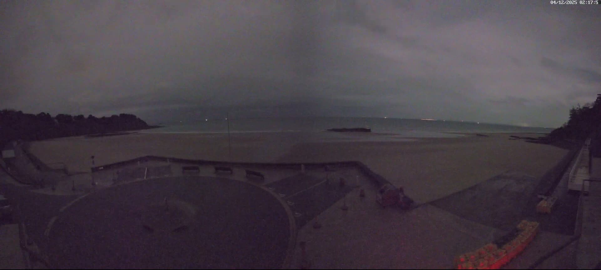 Etables-sur-Mer , Plage des Godelins Beach Live Cam - Saint-Brieuc, Cotes-d'Armor, Bretagne, france