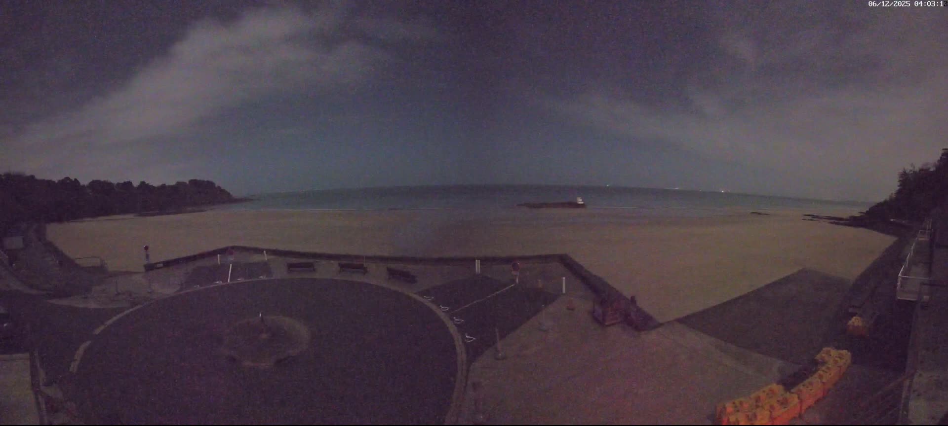Etables-sur-Mer , Plage des Godelins Beach Live Cam - Saint-Brieuc, Cotes-d'Armor, Bretagne, france