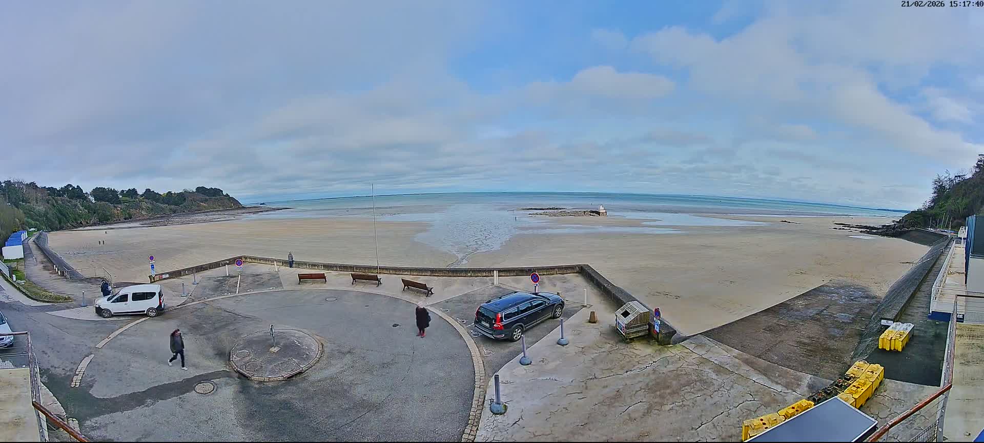 Etables-sur-Mer , Plage des Godelins Beach Live Cam - Saint-Brieuc, Cotes-d'Armor, Bretagne, france