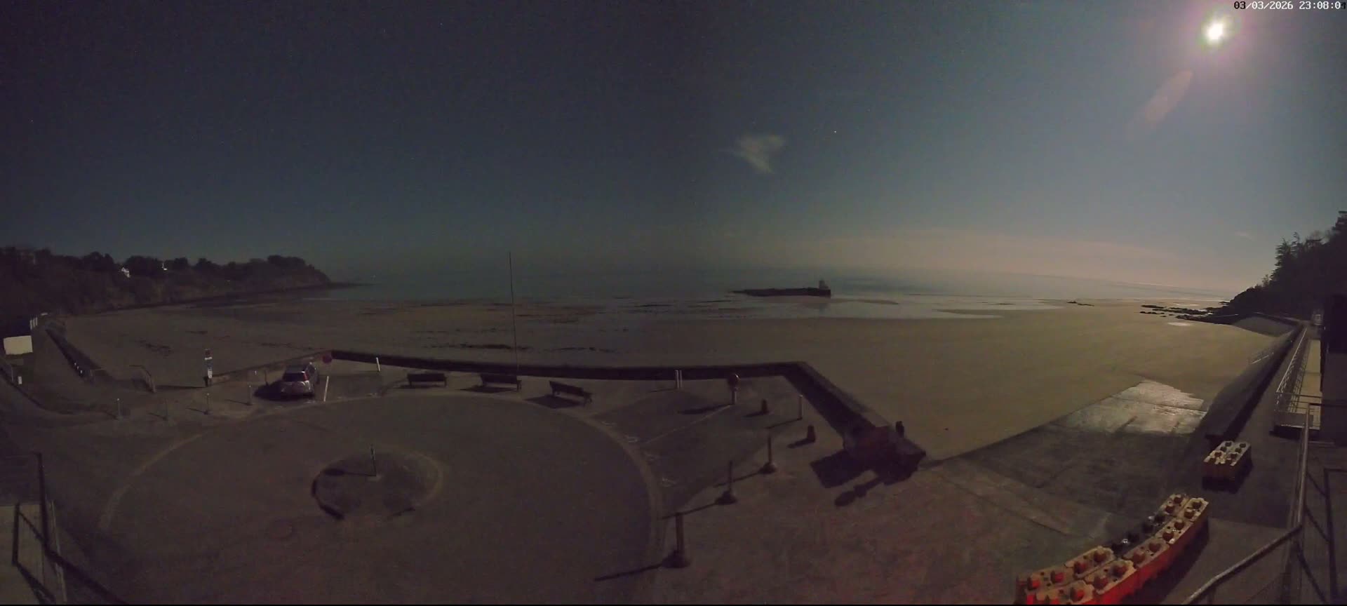 Etables-sur-Mer , Plage des Godelins Beach Live Cam - Saint-Brieuc, Cotes-d'Armor, Bretagne, france
