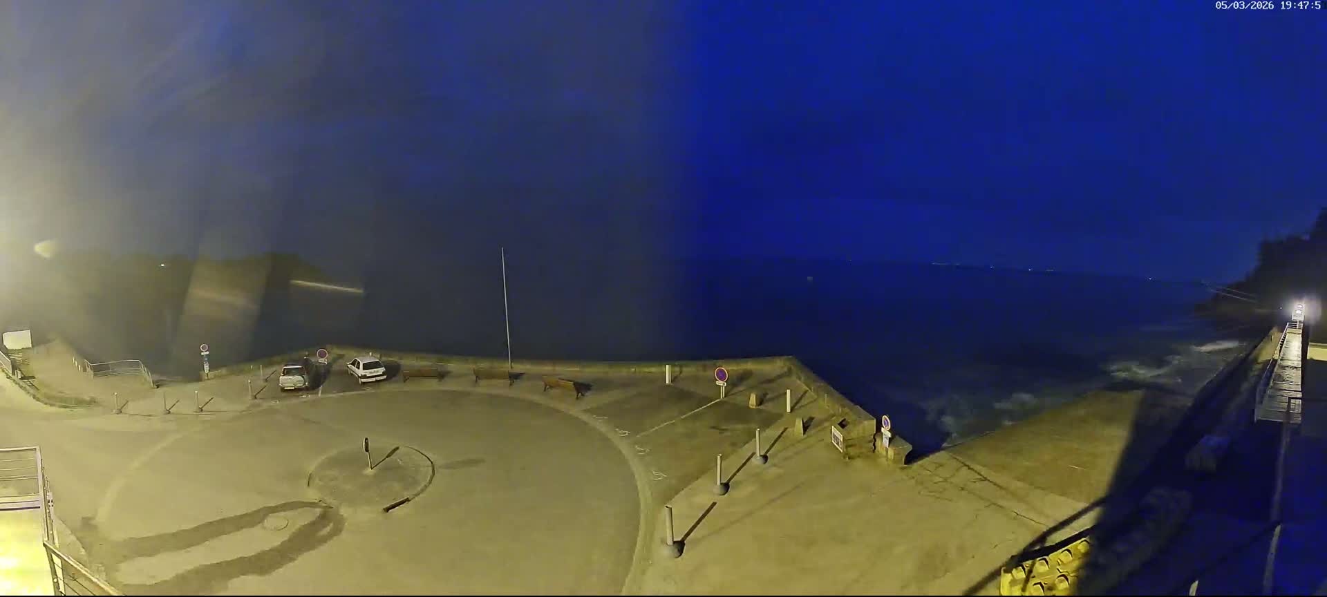 Etables-sur-Mer , Plage des Godelins Beach Live Cam - Saint-Brieuc, Cotes-d'Armor, Bretagne, france
