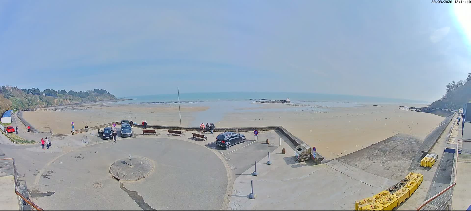 Etables-sur-Mer , Plage des Godelins Beach Live Cam - Saint-Brieuc, Cotes-d'Armor, Bretagne, france