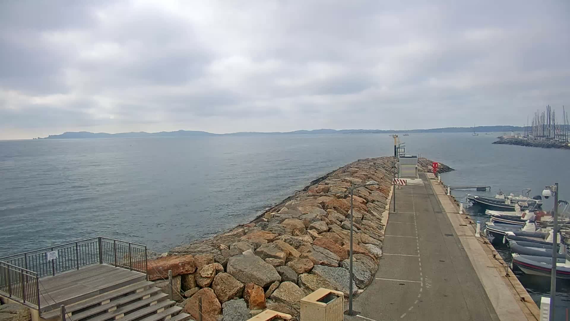 Hyeres - Port-Saint-Pierre Live Cam - Toulon, Var, Provence-Alpes-Cote d’Azur, France