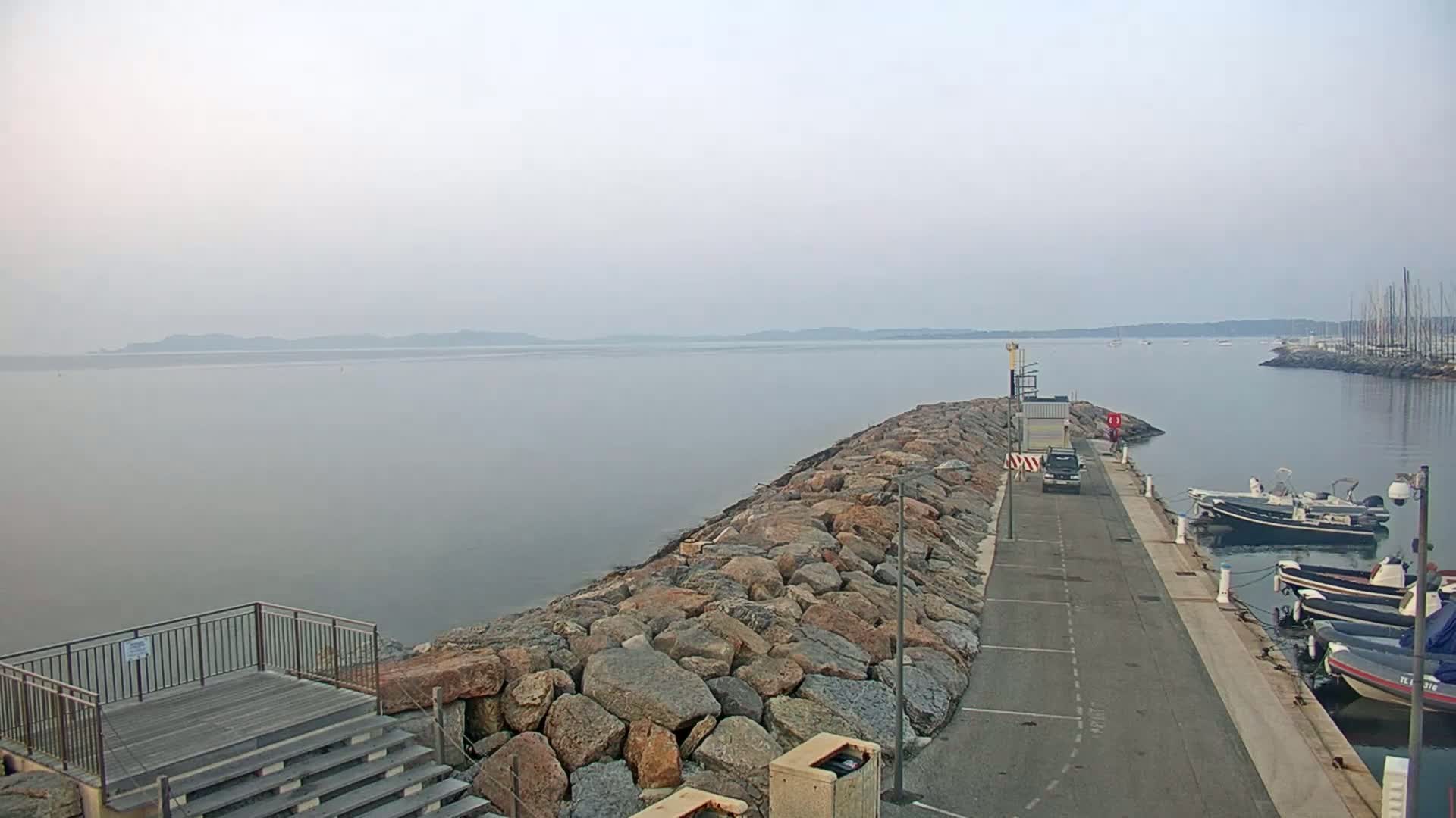 Hyeres - Port-Saint-Pierre Live Cam - Toulon, Var, Provence-Alpes-Cote d’Azur, France