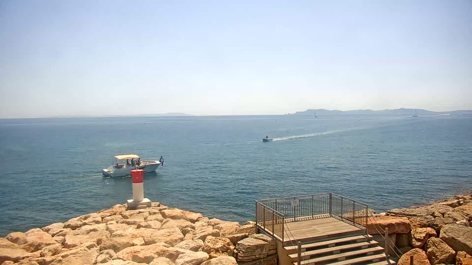 Hyeres - Port-Saint-Pierre Live Cam - Toulon, Var, Provence-Alpes-Cote d’Azur, France