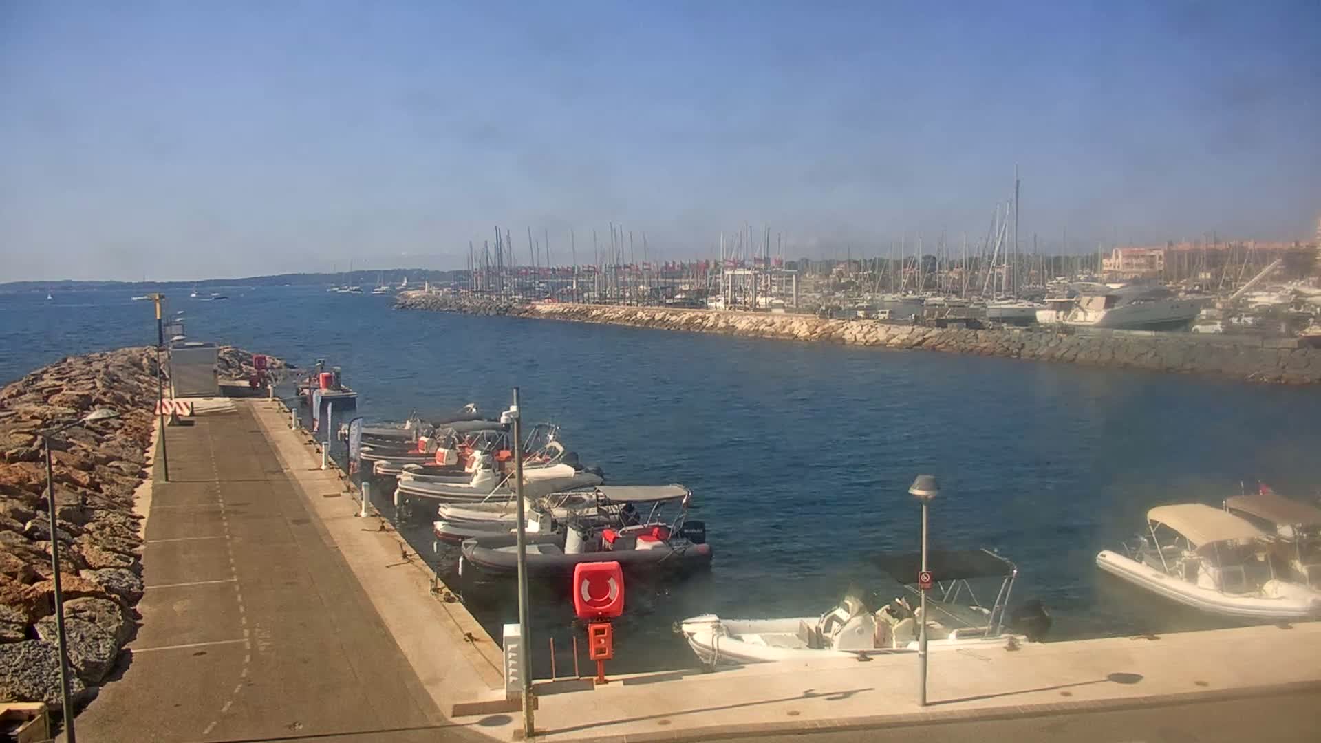 Hyeres - Port-Saint-Pierre Live Cam - Toulon, Var, Provence-Alpes-Cote d’Azur, France