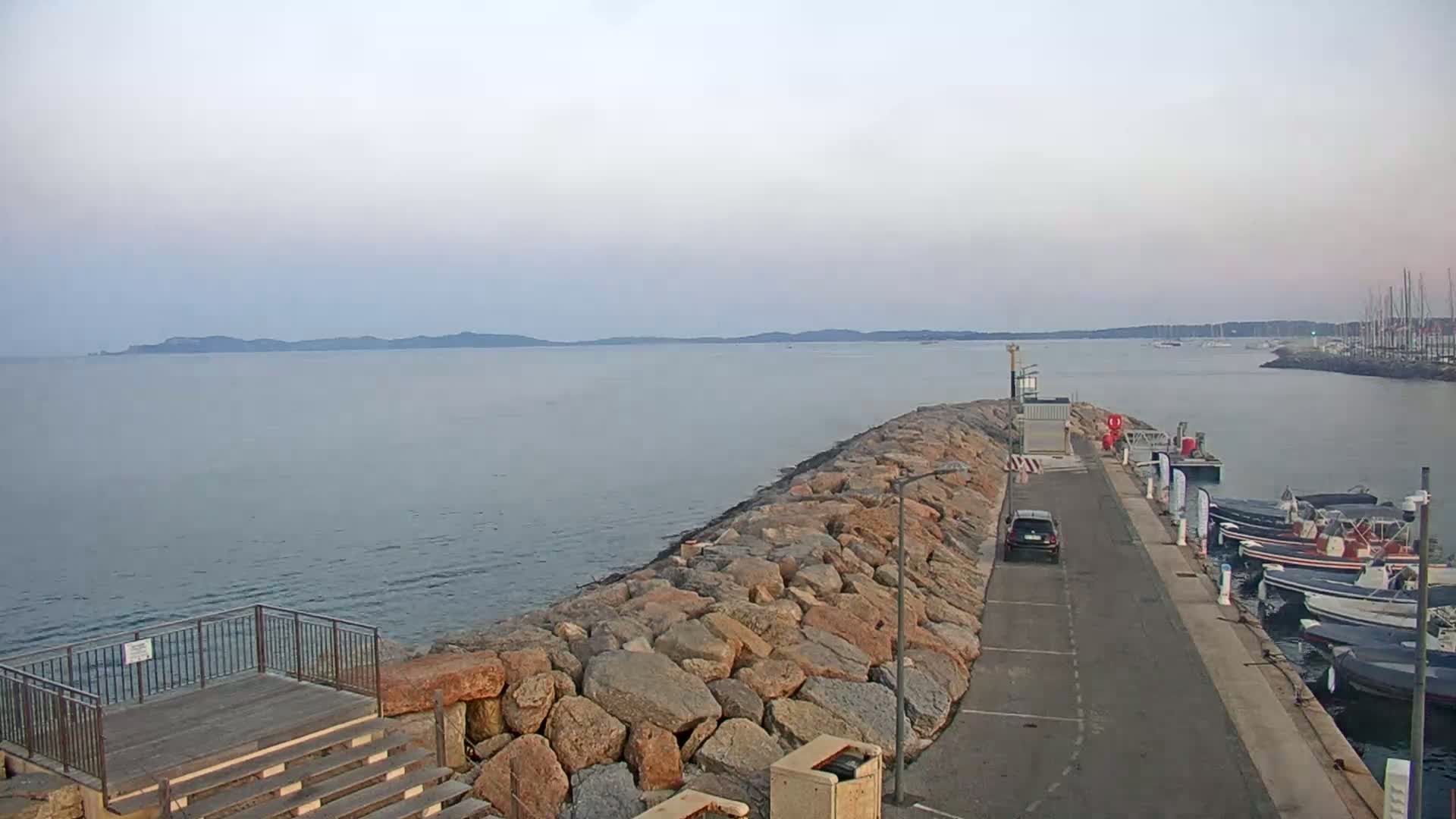 Hyeres - Port-Saint-Pierre Live Cam - Toulon, Var, Provence-Alpes-Cote d’Azur, France