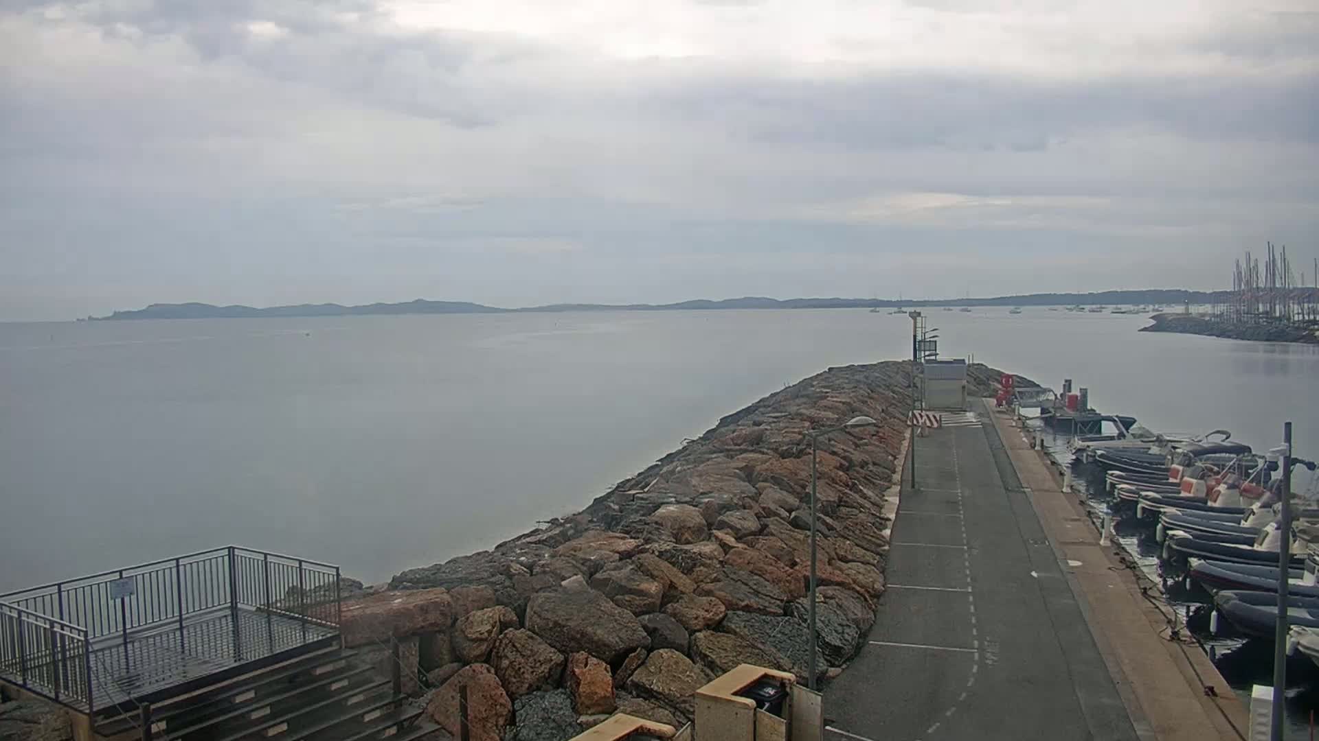 Hyeres - Port-Saint-Pierre Live Cam - Toulon, Var, Provence-Alpes-Cote d’Azur, France