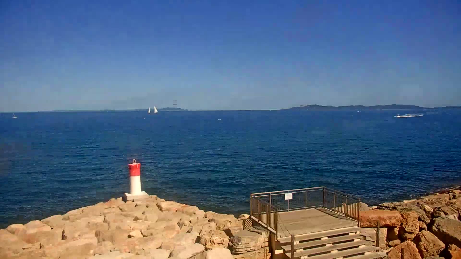Hyeres - Port-Saint-Pierre Live Cam - Toulon, Var, Provence-Alpes-Cote d’Azur, France