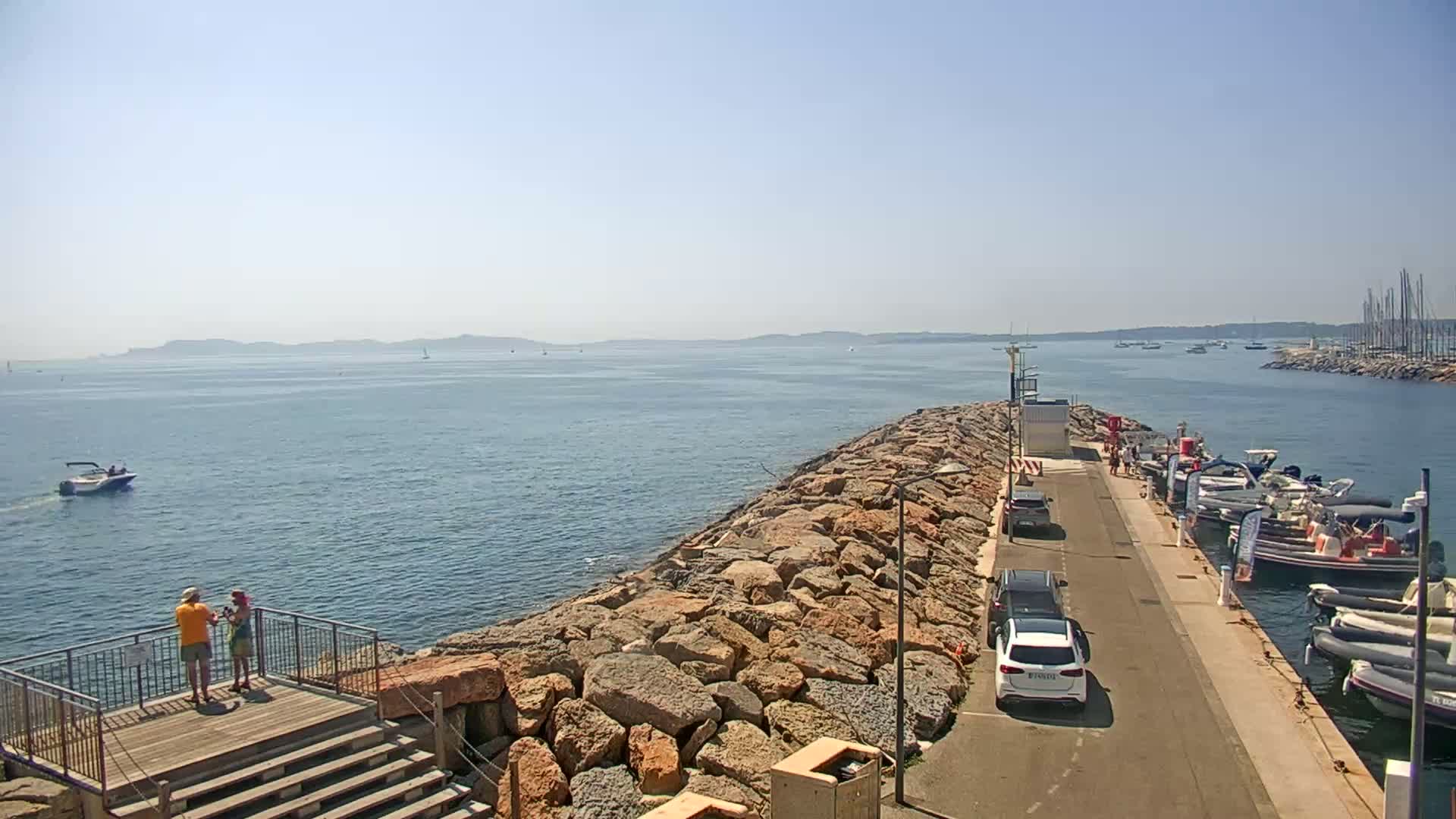 Hyeres - Port-Saint-Pierre Live Cam - Toulon, Var, Provence-Alpes-Cote d’Azur, France