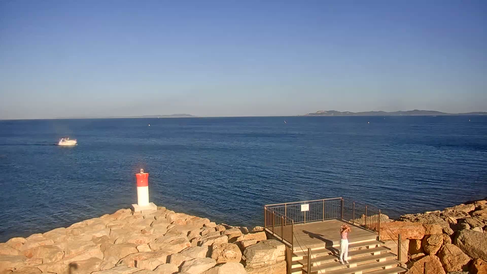Hyeres - Port-Saint-Pierre Live Cam - Toulon, Var, Provence-Alpes-Cote d’Azur, France