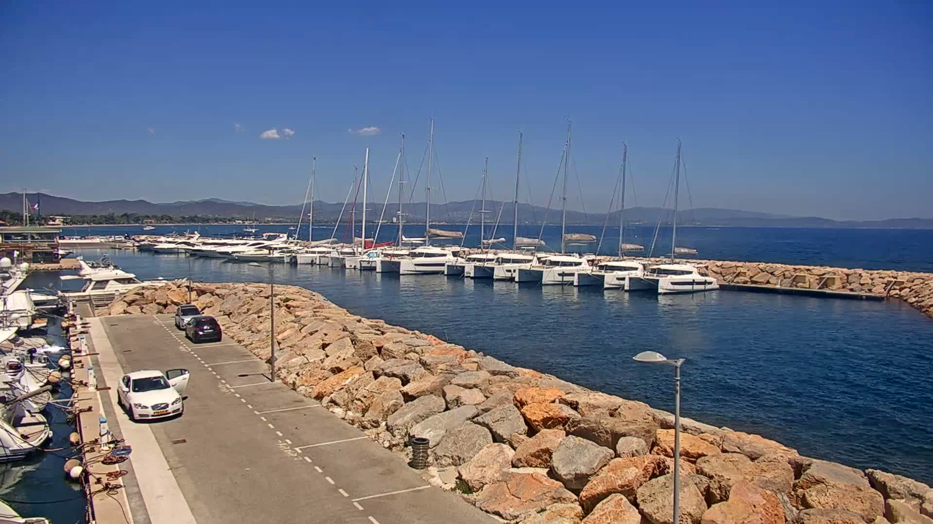 Hyeres - Port-Saint-Pierre Live Cam - Toulon, Var, Provence-Alpes-Cote d’Azur, France