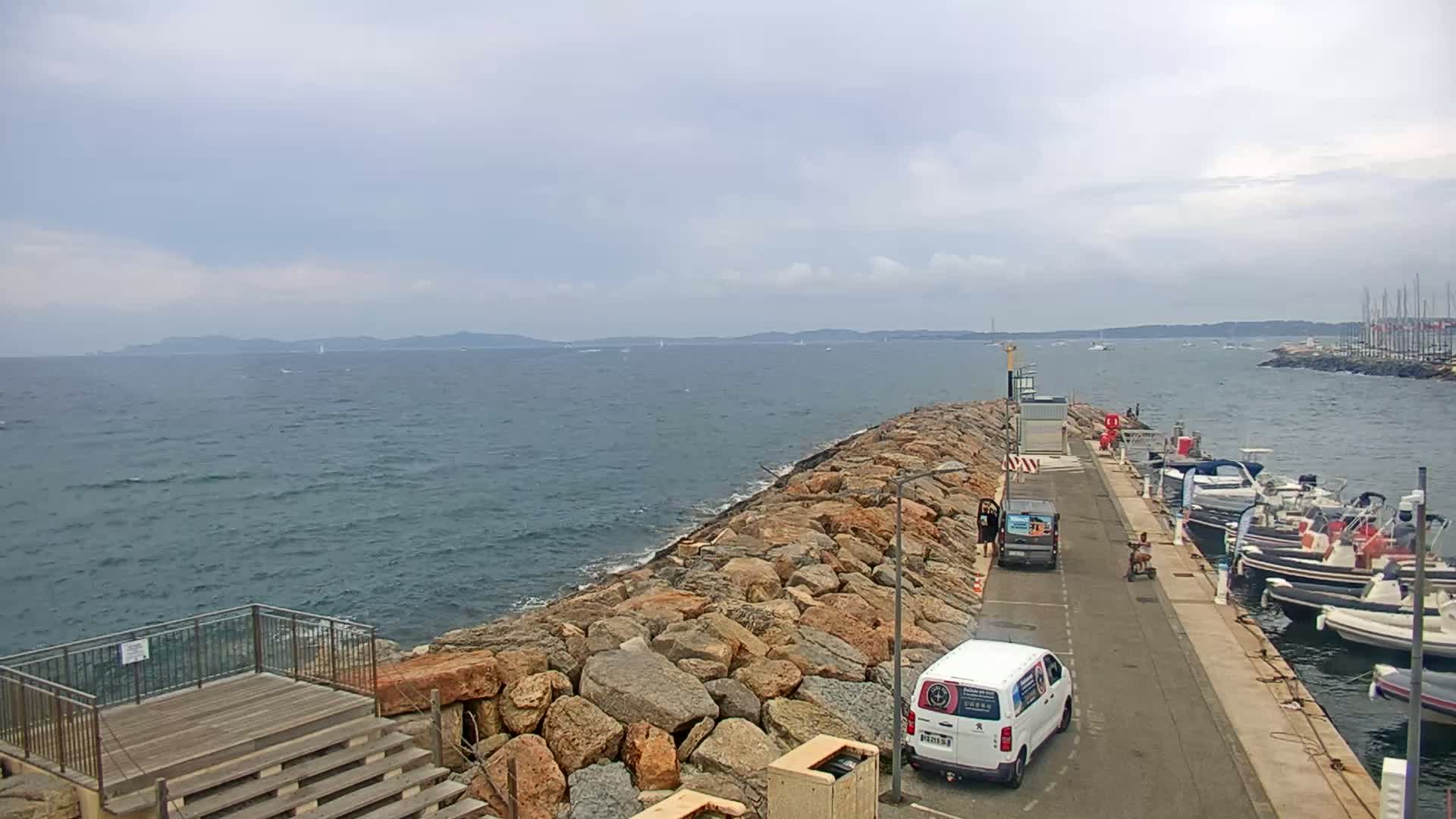 Hyeres - Port-Saint-Pierre Live Cam - Toulon, Var, Provence-Alpes-Cote d’Azur, France