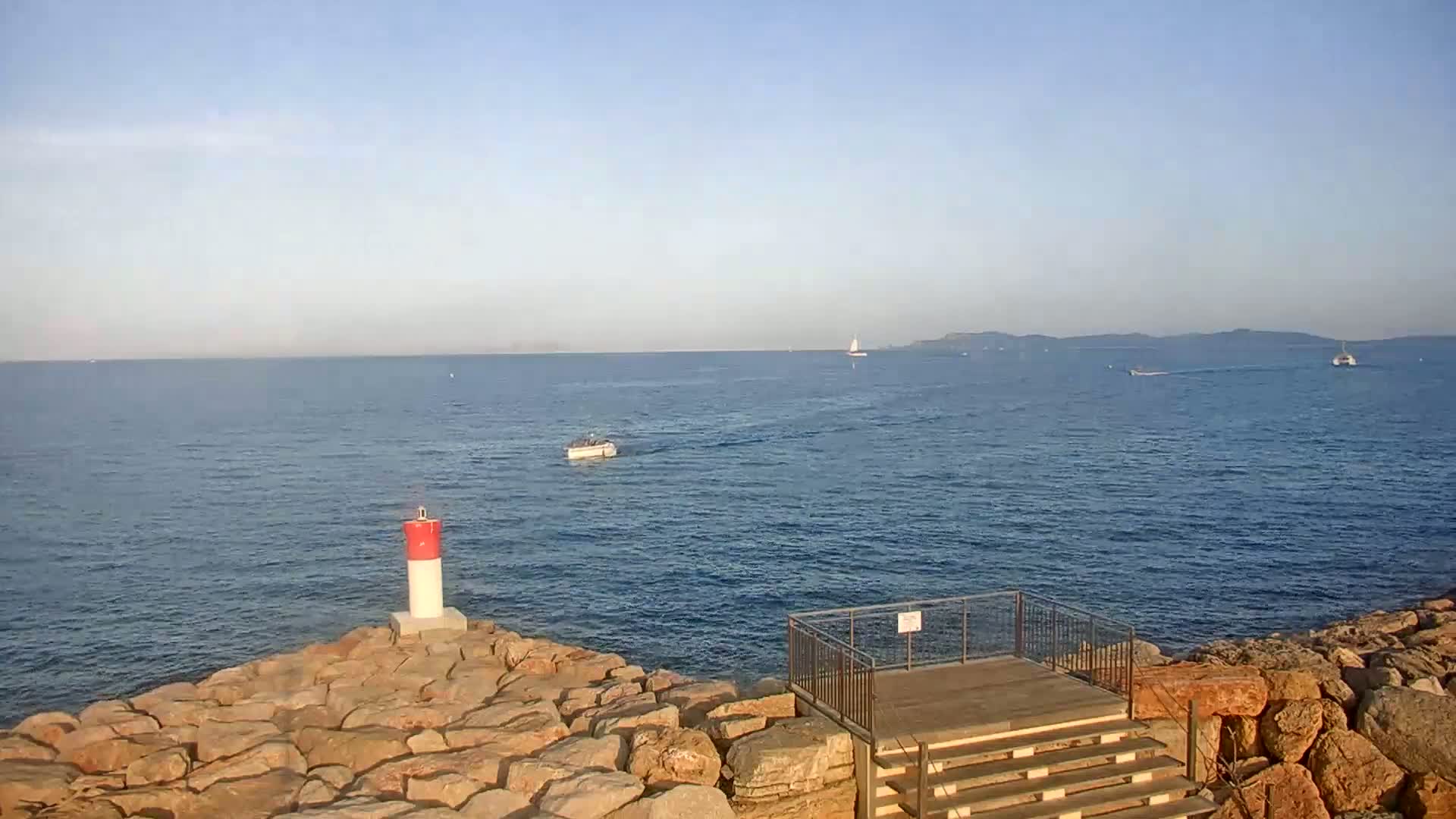 Hyeres - Port-Saint-Pierre Live Cam - Toulon, Var, Provence-Alpes-Cote d’Azur, France