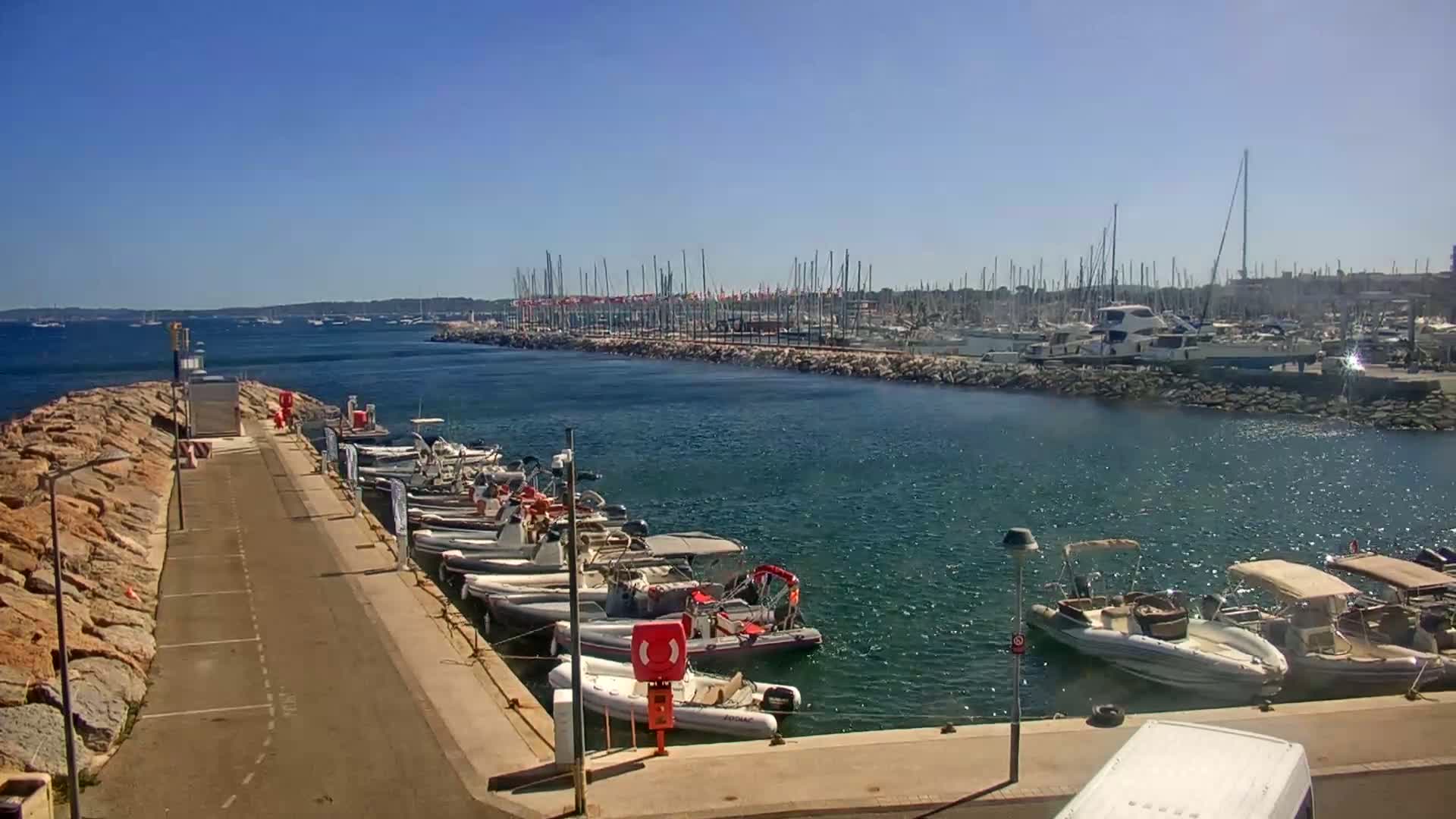 Hyeres - Port-Saint-Pierre Live Cam - Toulon, Var, Provence-Alpes-Cote d’Azur, France