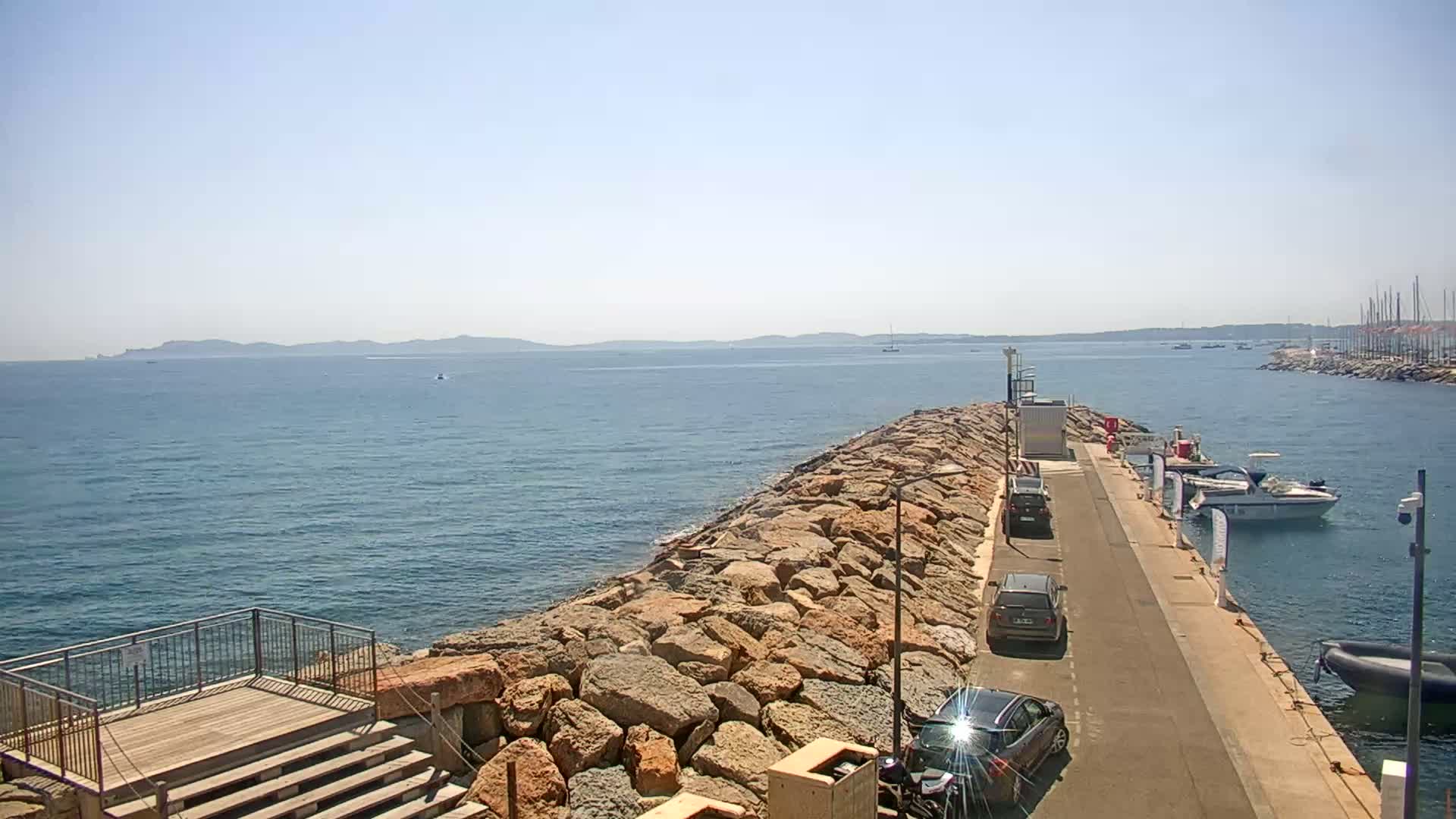 Hyeres - Port-Saint-Pierre Live Cam - Toulon, Var, Provence-Alpes-Cote d’Azur, France